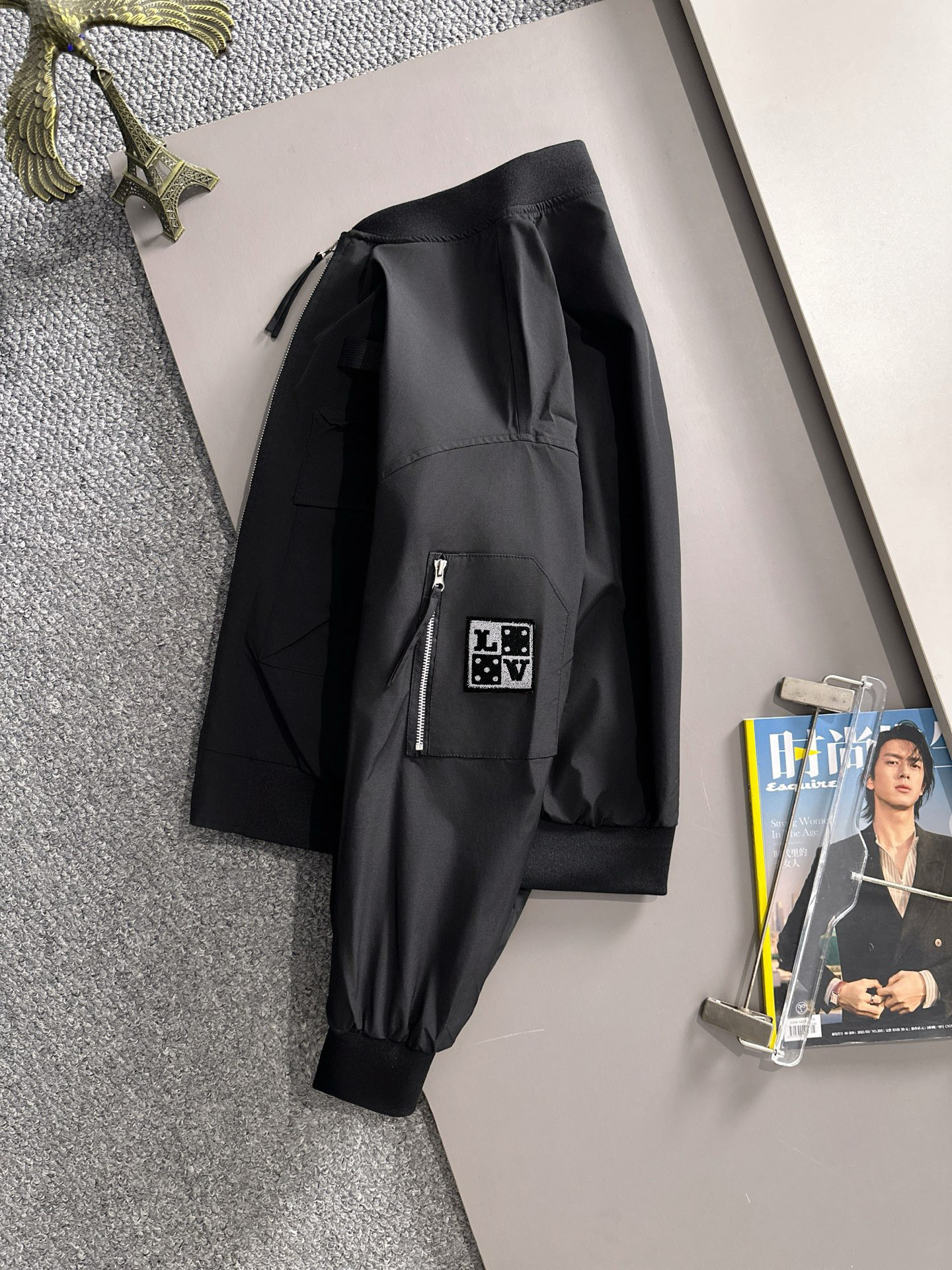 Louis Vuitton LV2026春季最新款拉链风衣冲锋衣夹克外套 三标齐全 定制定染尼龙面料 整体休闲又上档次