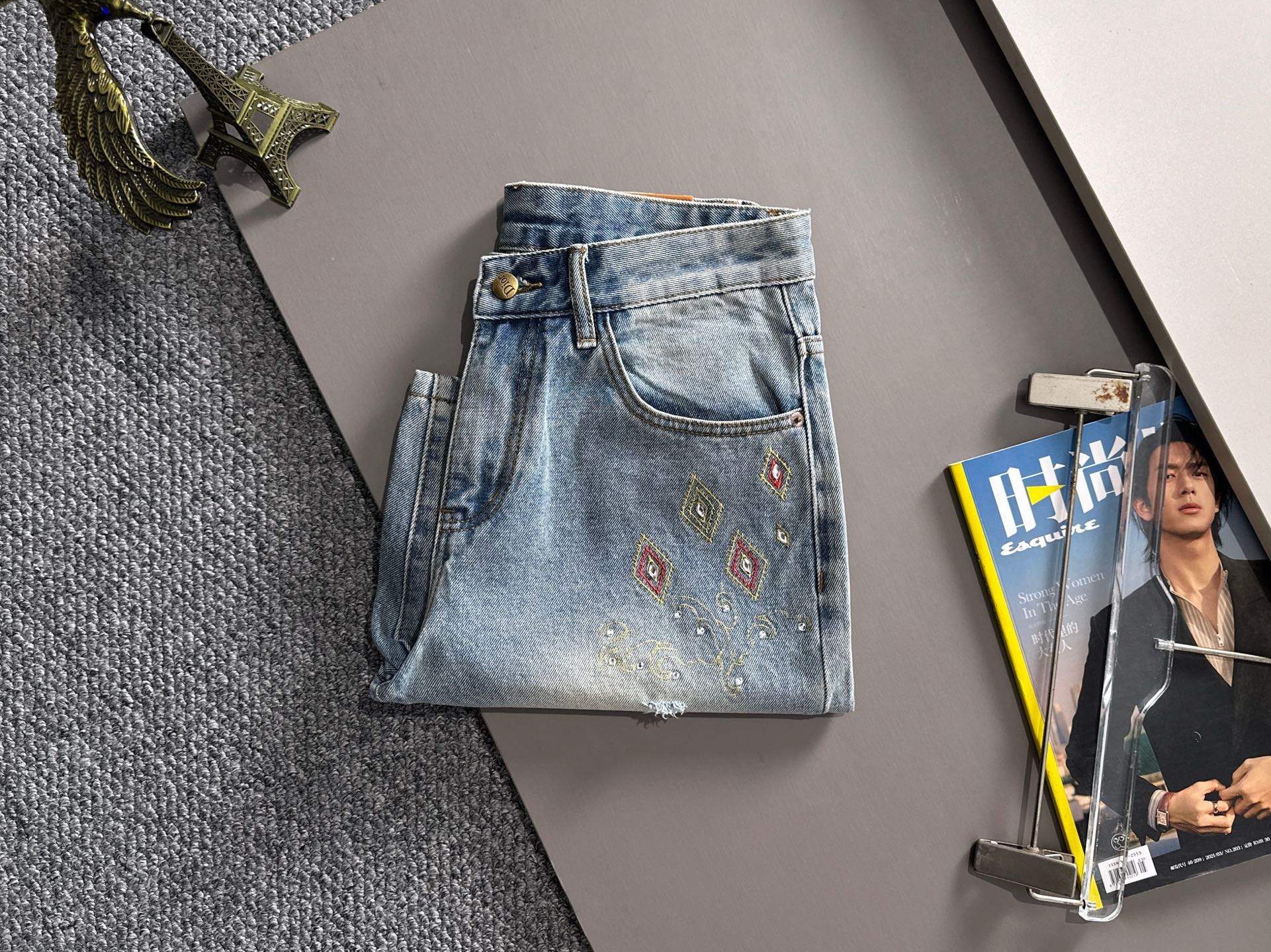 Dior 迪奥2026春夏新品牛仔裤牛仔短裤 采用进口客供日本Denim平纹棉质牛仔面料梭织生产