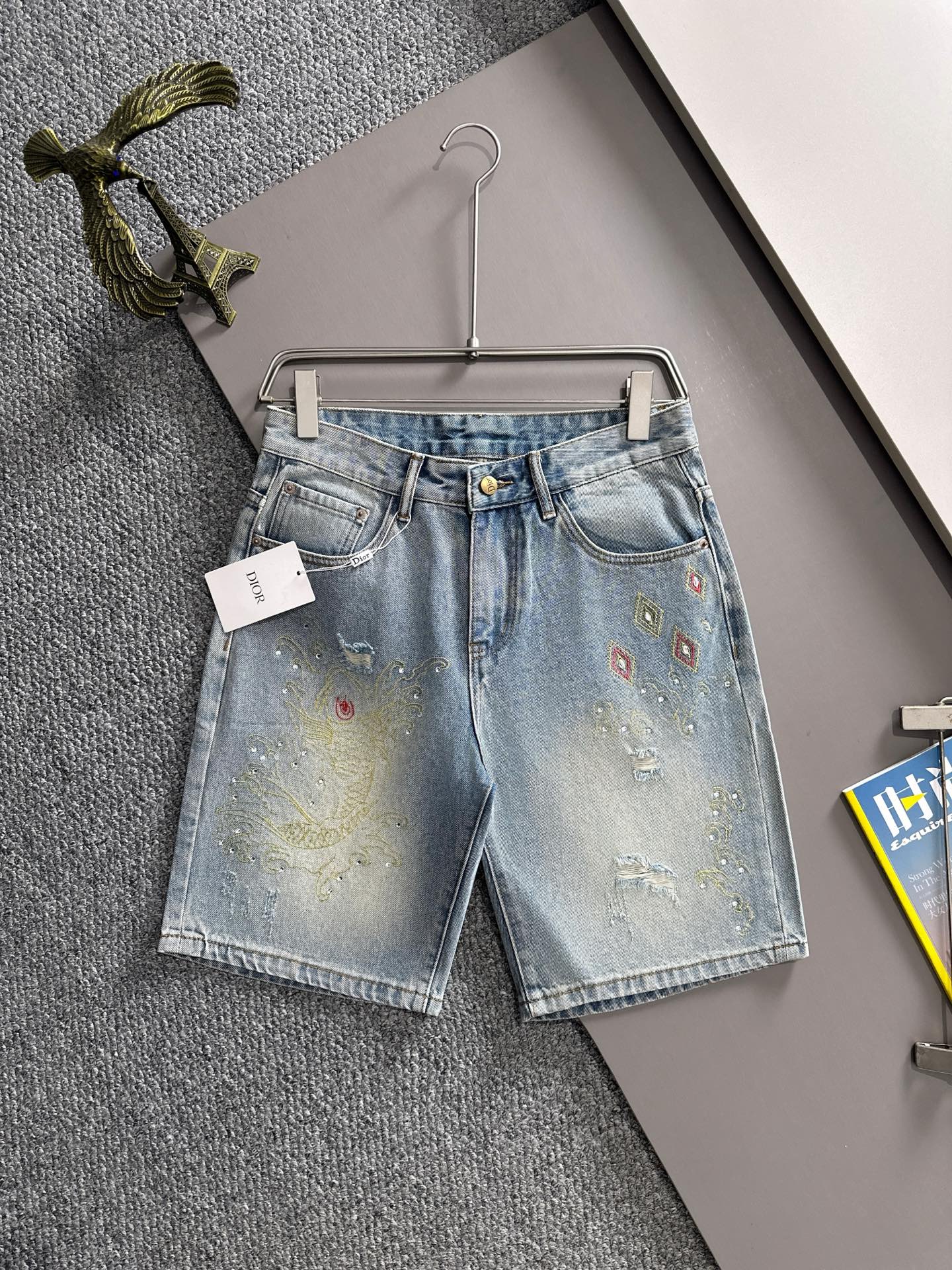 Dior 迪奥2026春夏新品牛仔裤牛仔短裤 采用进口客供日本Denim平纹棉质牛仔面料梭织生产