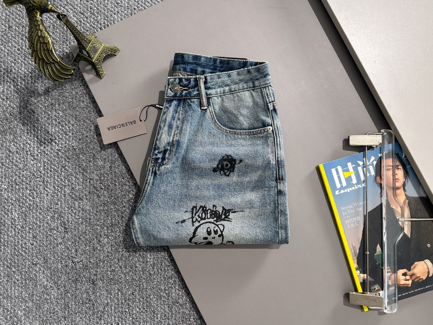 Balenciaga 巴黎2026春夏新品牛仔裤牛仔短裤 采用进口客供日本Denim平纹棉质牛仔面料梭织生产