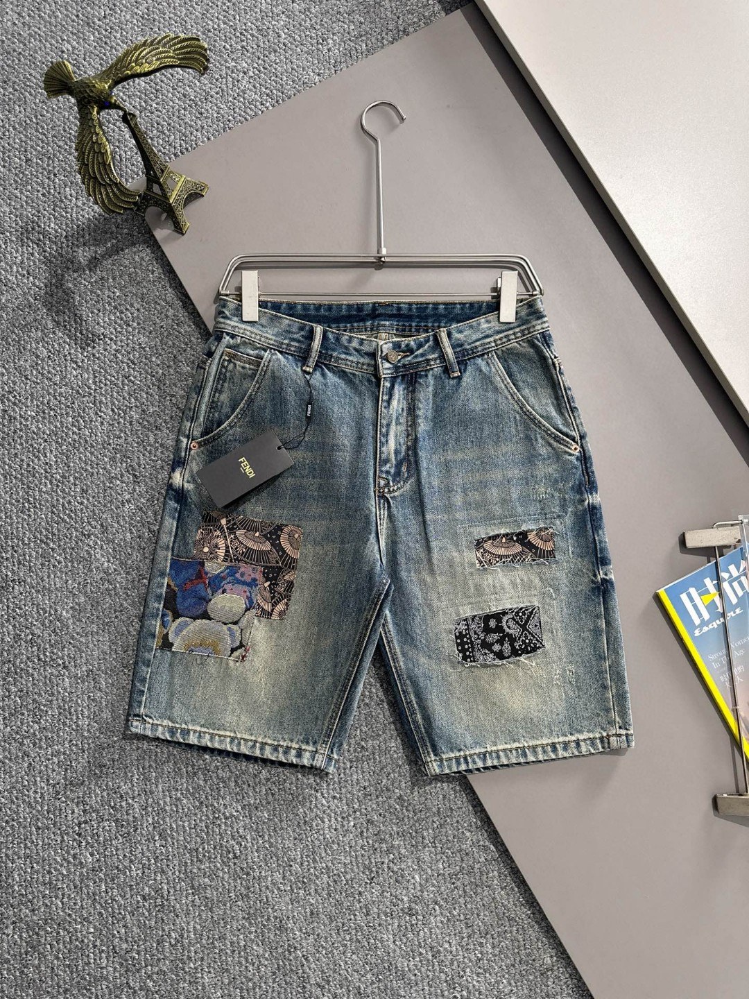 Fendi 芬迪2026春夏新品牛仔裤牛仔短裤 采用进口客供日本Denim平纹棉质牛仔面料梭织生产