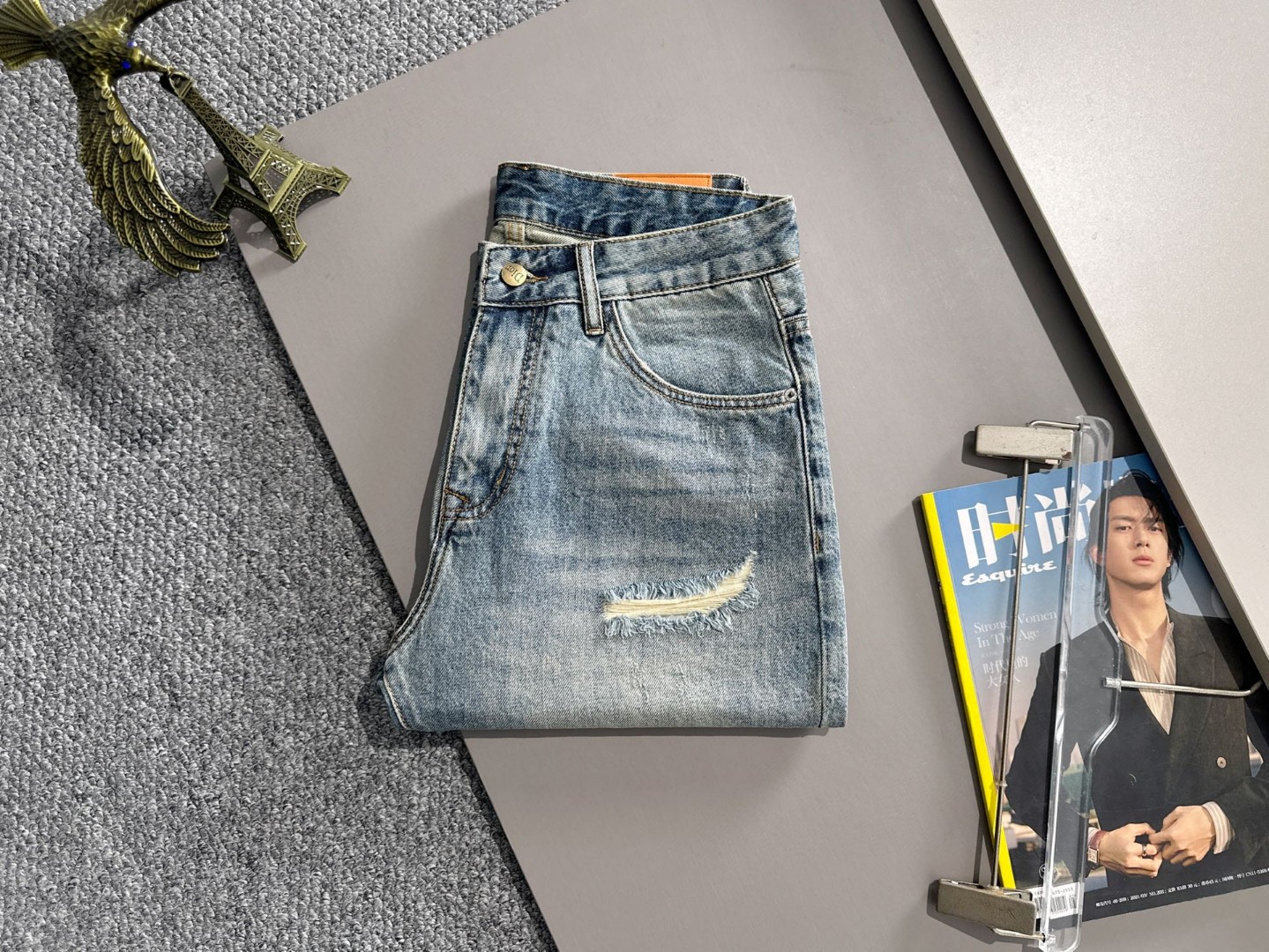 Dior 迪奥2026春夏新品牛仔裤牛仔短裤 采用进口客供日本Denim平纹棉质牛仔面料梭织生产