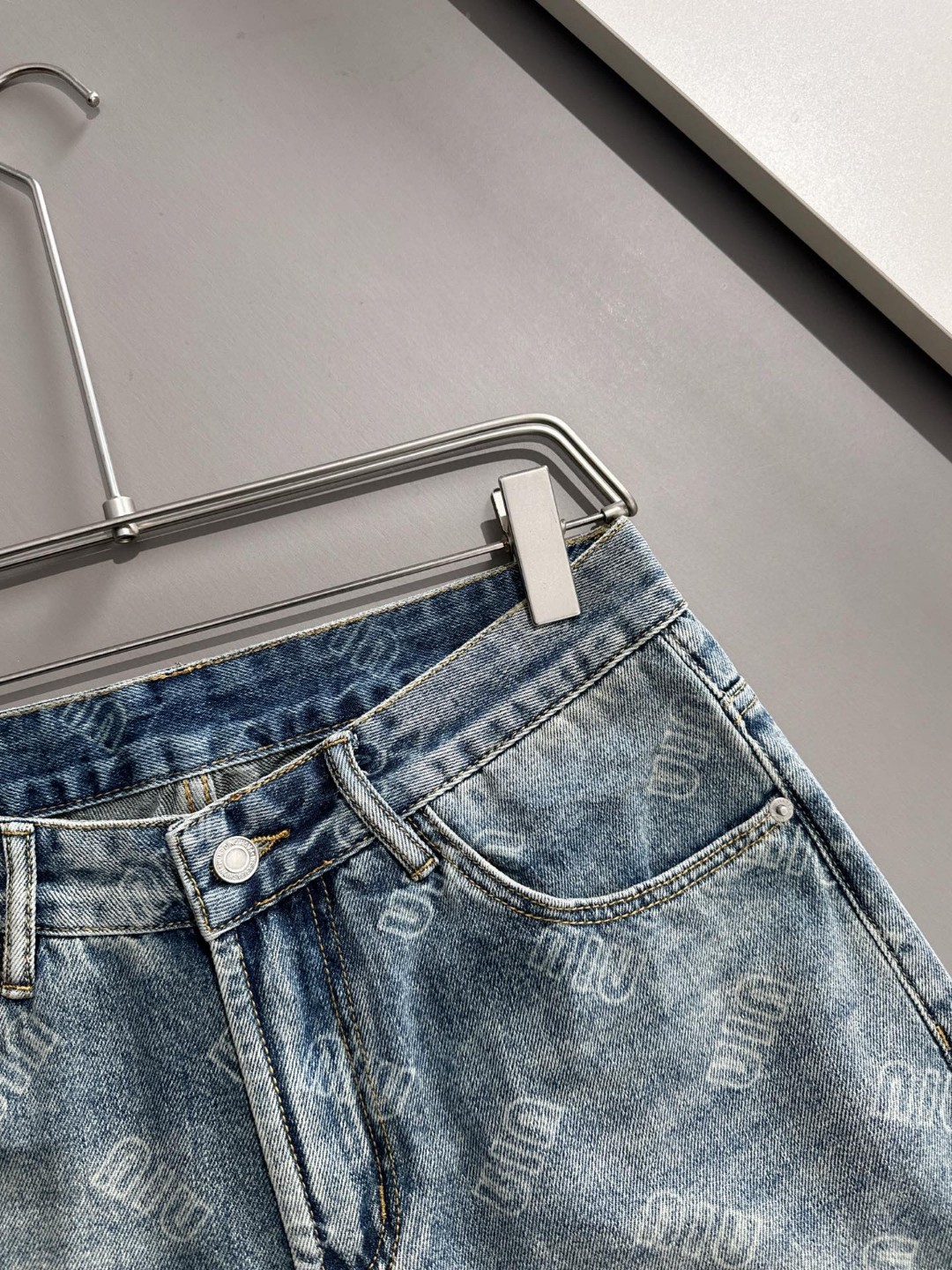 Dior mumu2026春夏新品牛仔裤牛仔短裤 采用进口客供日本Denim平纹棉质牛仔面料梭织生产