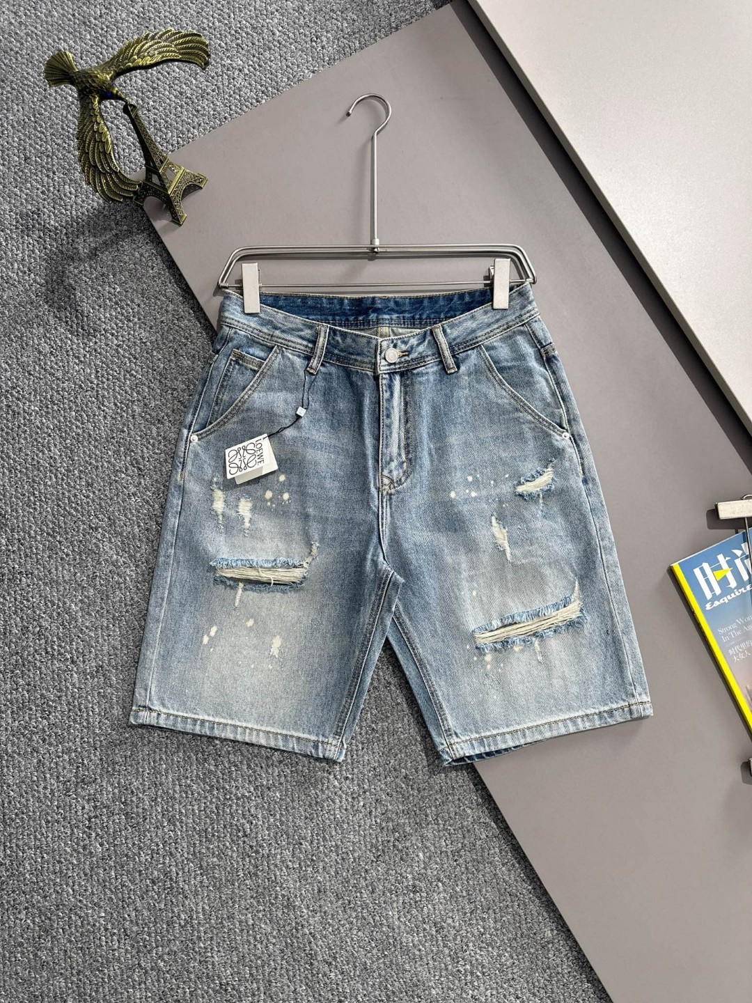 Loewe 罗意威2026春夏新品牛仔裤牛仔短裤 采用进口客供日本Denim平纹棉质牛仔面料梭织生产