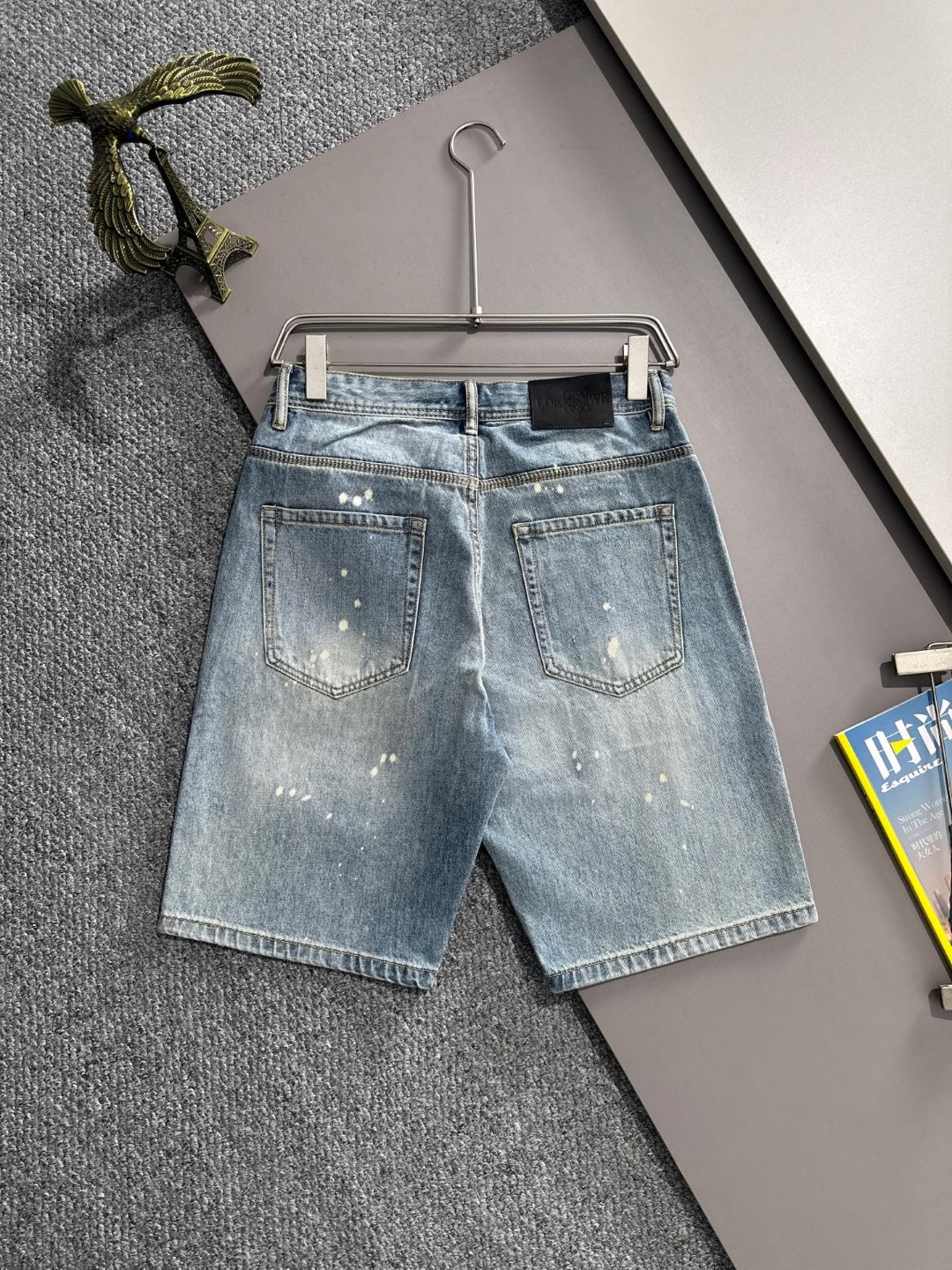 Loewe 罗意威2026春夏新品牛仔裤牛仔短裤 采用进口客供日本Denim平纹棉质牛仔面料梭织生产