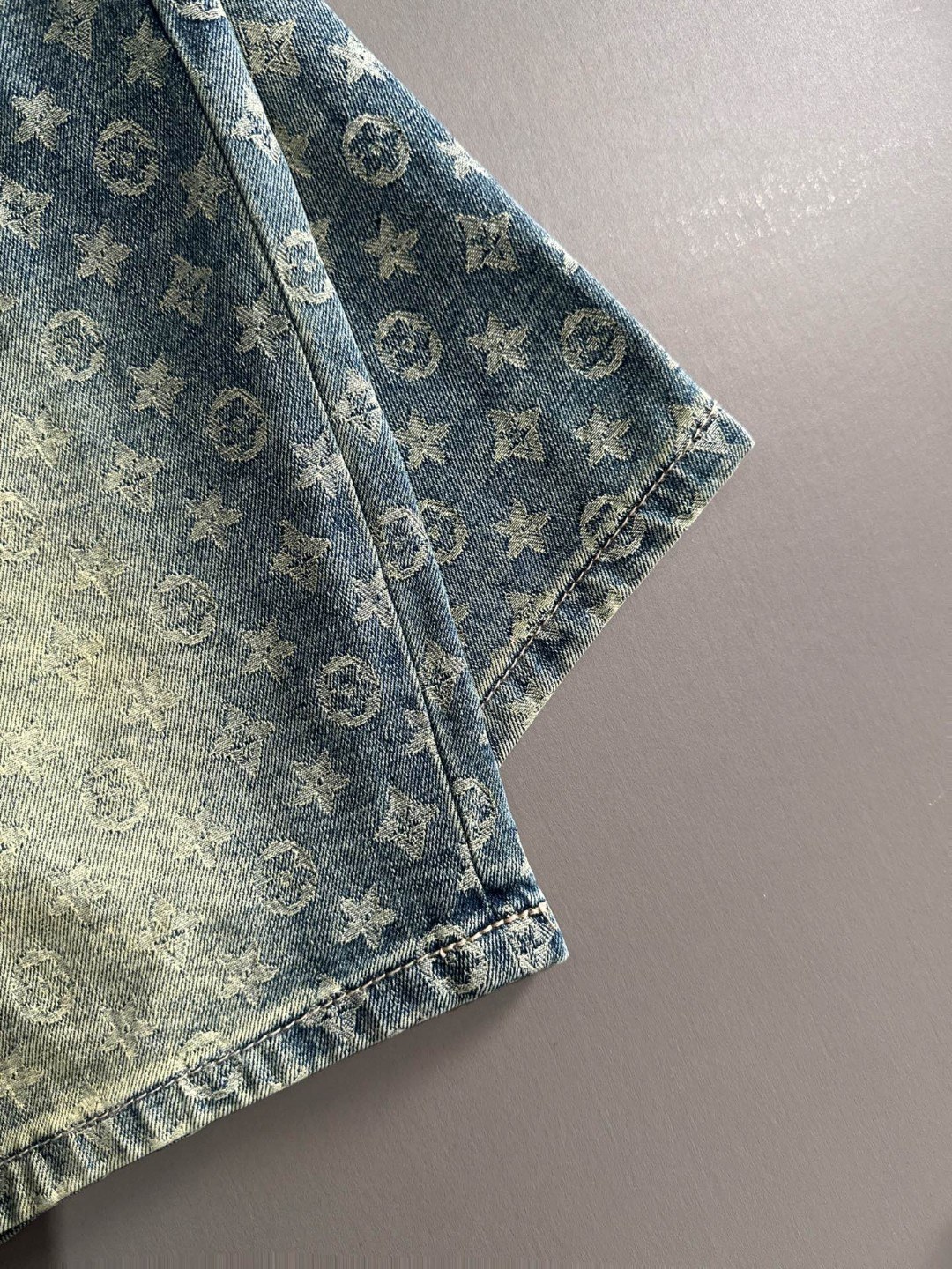 Louis Vuitton LV2026春夏新品牛仔裤牛仔短裤 采用进口客供日本Denim平纹棉质牛仔面料梭织生产