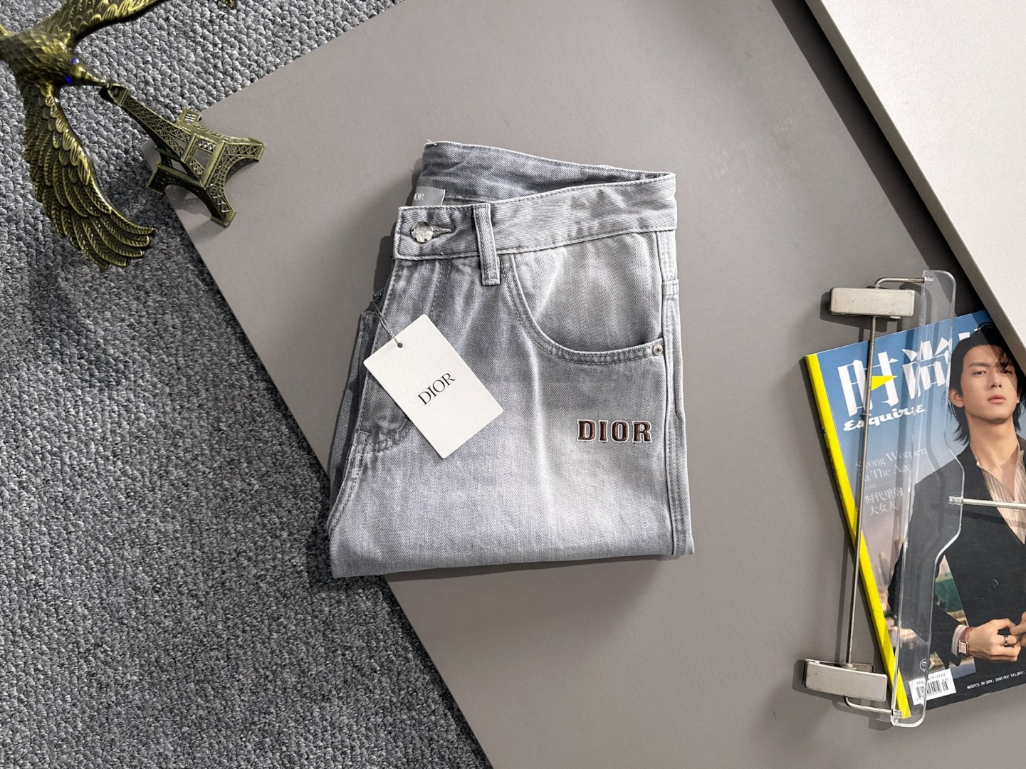 Dior 迪奥2026春夏新品牛仔裤牛仔短裤 采用进口客供日本Denim平纹棉质牛仔面料梭织生产