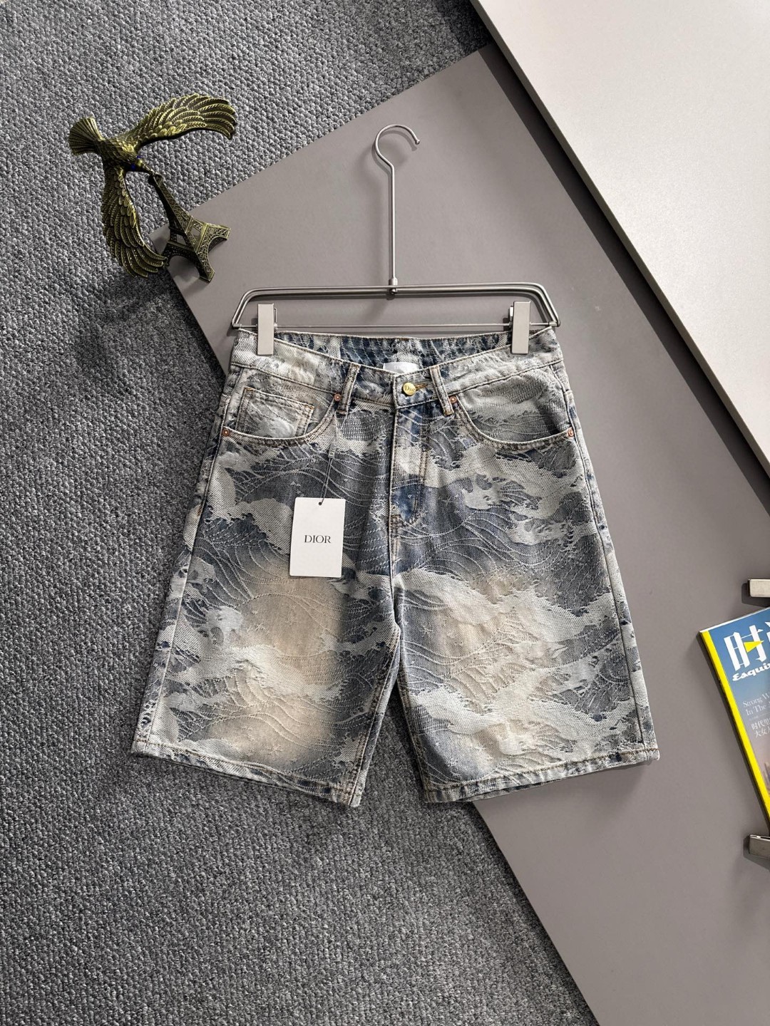 Dior 迪奥2026春夏新品牛仔裤牛仔短裤 采用进口客供日本Denim平纹棉质牛仔面料梭织生产