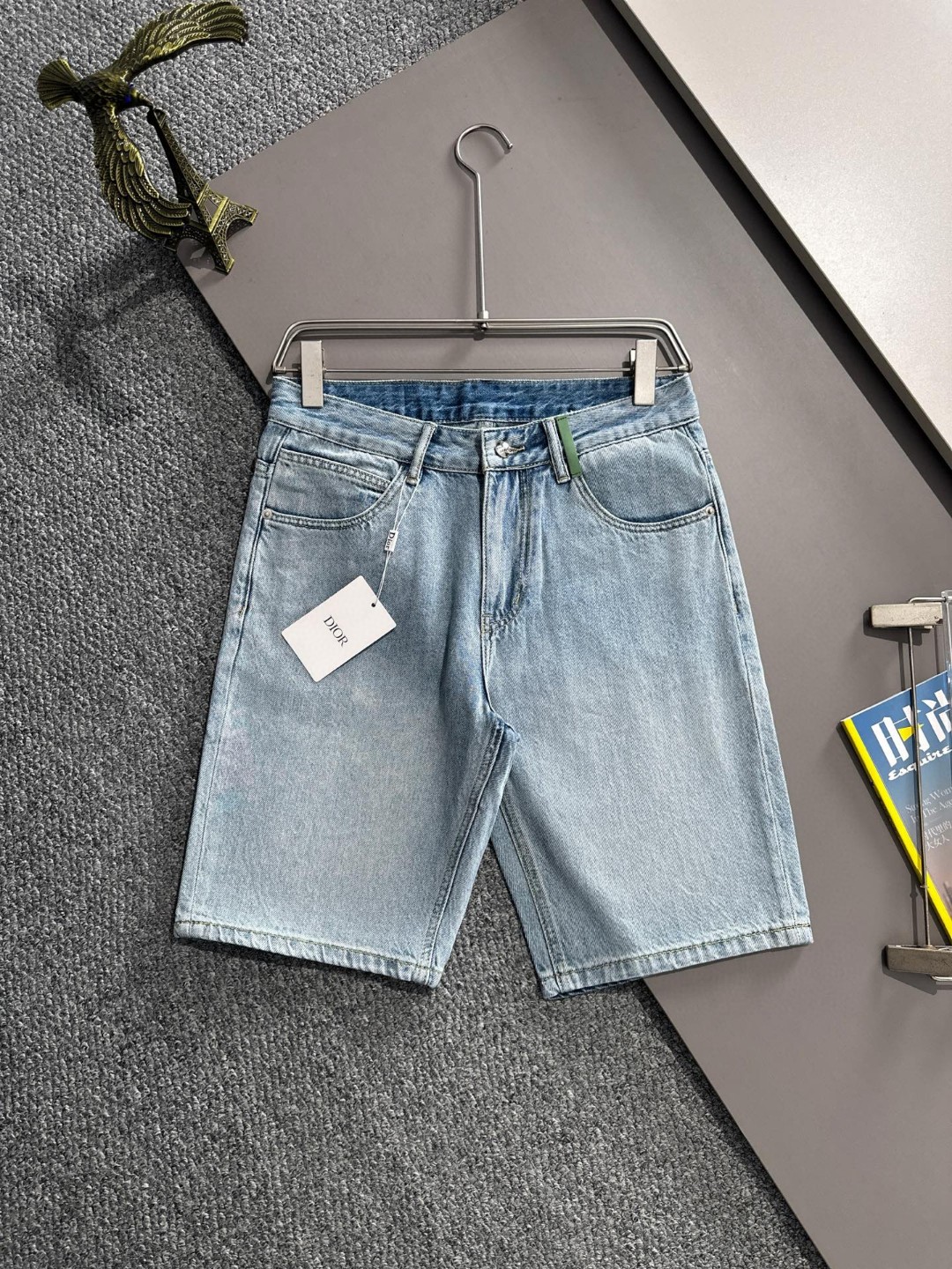 Dior 迪奥2026春夏新品牛仔裤牛仔短裤 采用进口客供日本Denim平纹棉质牛仔面料梭织生产