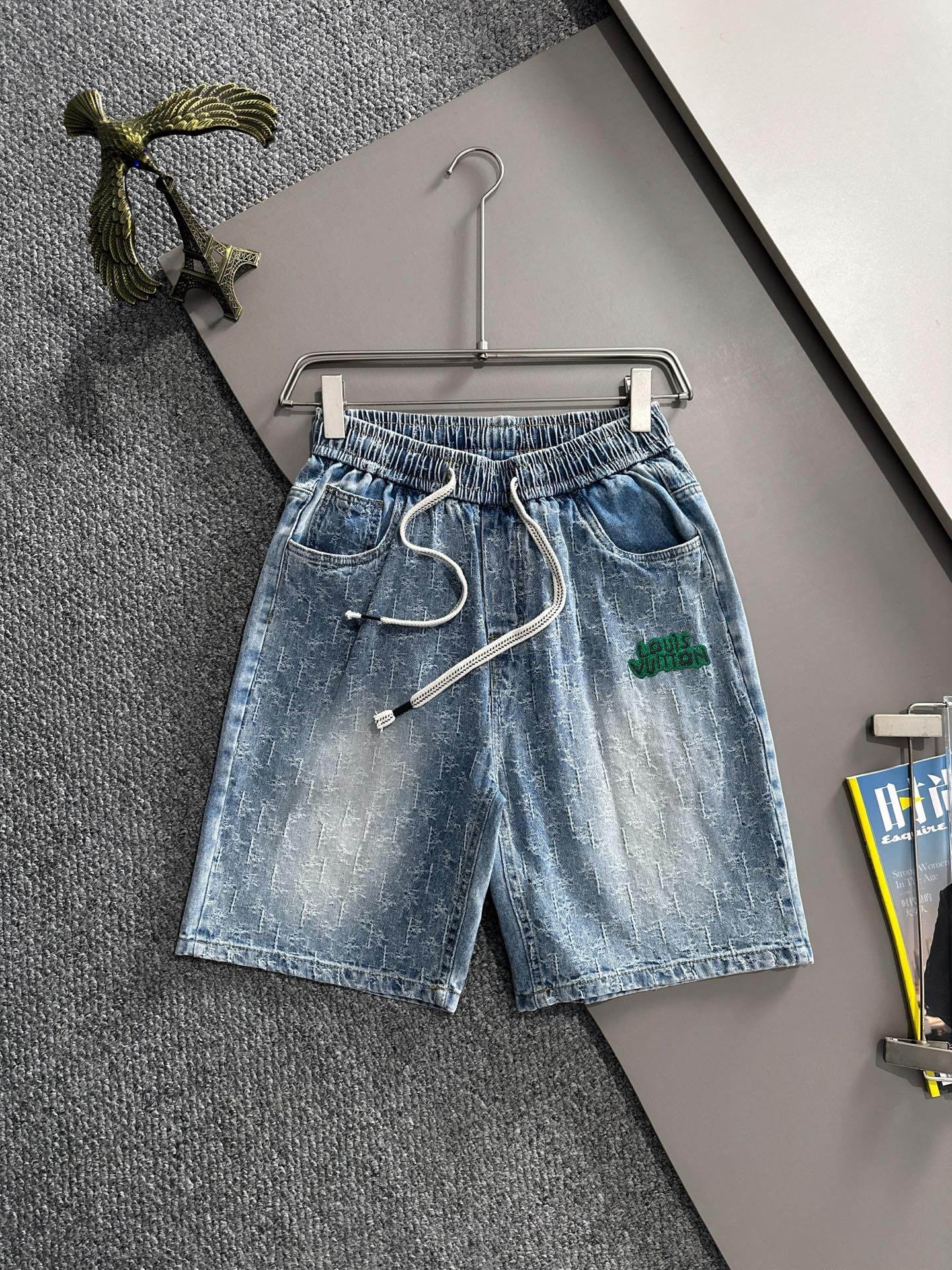 Louis Vuitton LV2026春夏新品牛仔裤牛仔短裤 采用进口客供日本Denim平纹棉质牛仔面料梭织生产