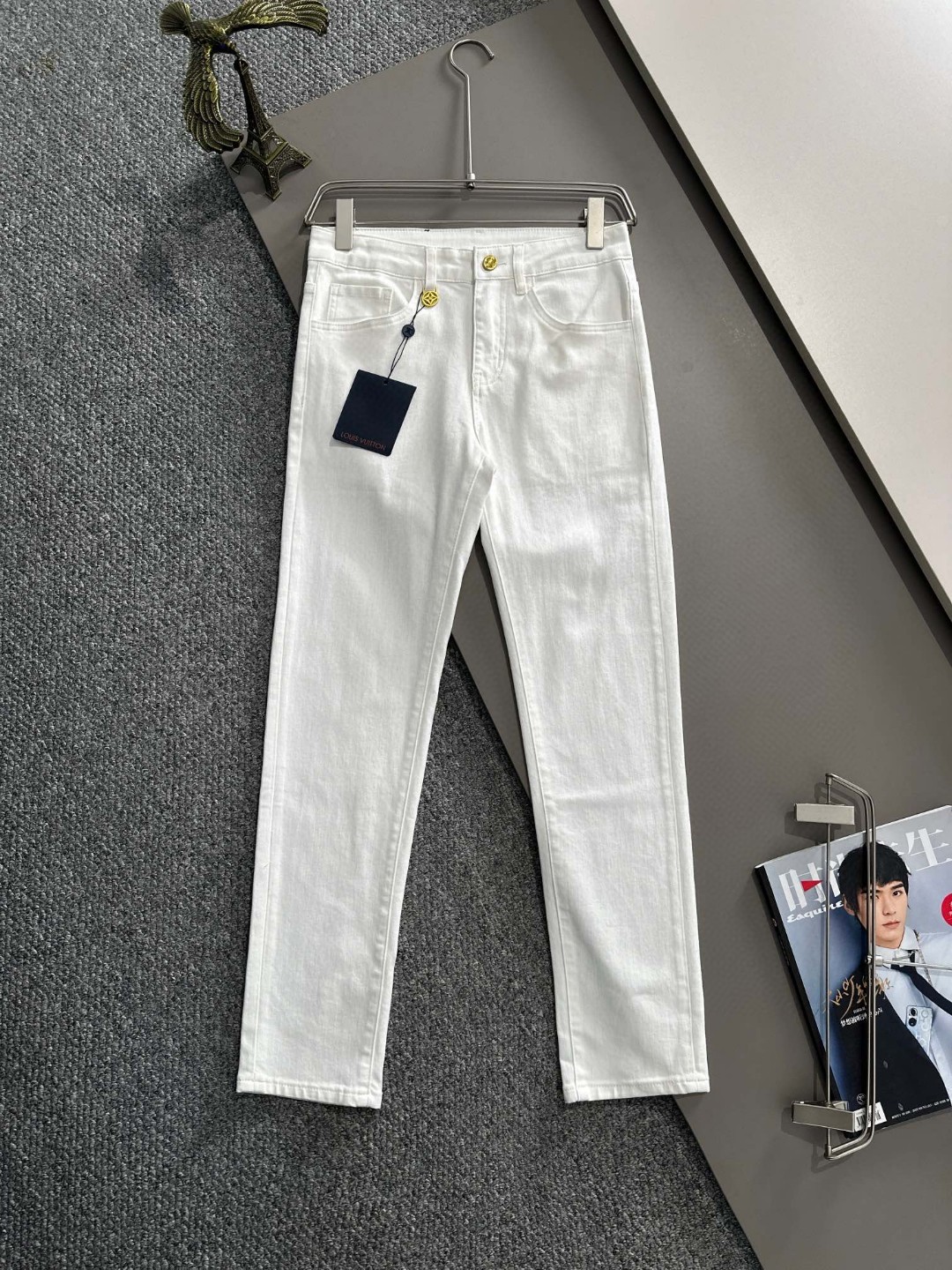 Louis Vuitton LV2026四季款新品修身牛仔裤长裤 采用进口客供日本Denim平纹棉质牛仔面料梭织生产