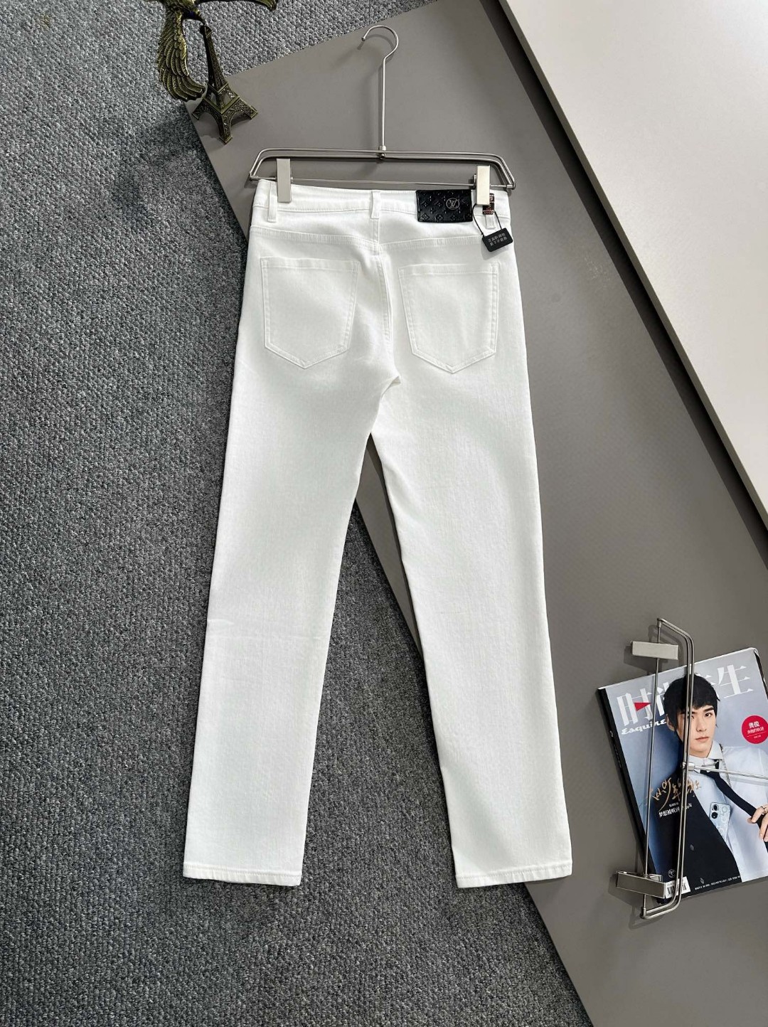 Louis Vuitton LV2026四季款新品修身牛仔裤长裤 采用进口客供日本Denim平纹棉质牛仔面料梭织生产