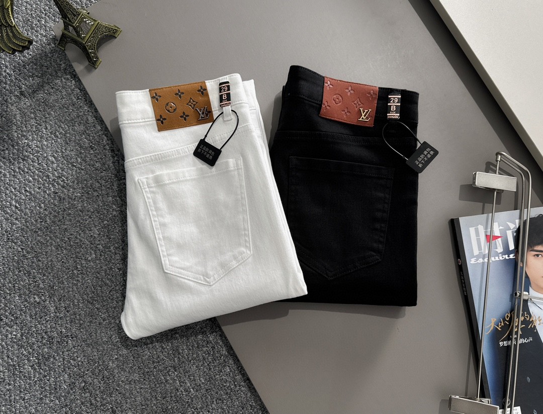 Louis Vuitton LV2026四季款新品烫砖口袋修身牛仔裤长裤 采用进口客供日本Denim平纹棉质牛仔面料梭织生产