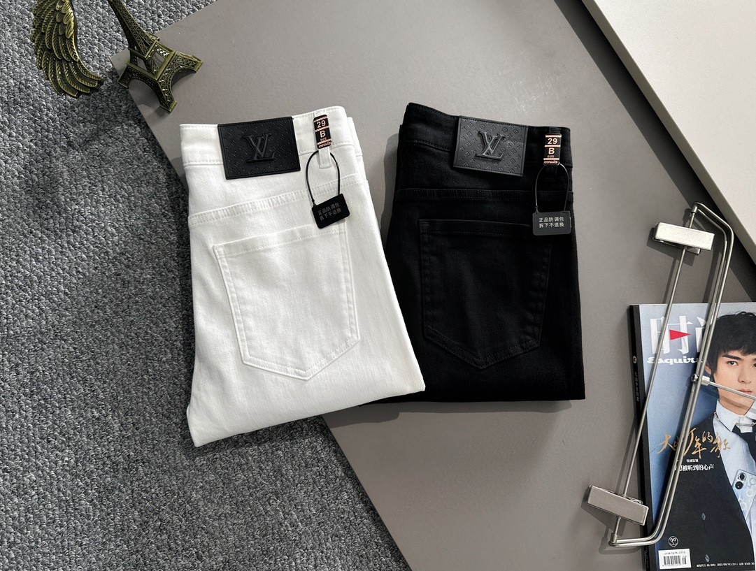 Louis Vuitton LV2026四季款新品烫砖口袋修身牛仔裤长裤 采用进口客供日本Denim平纹棉质牛仔面料梭织生产