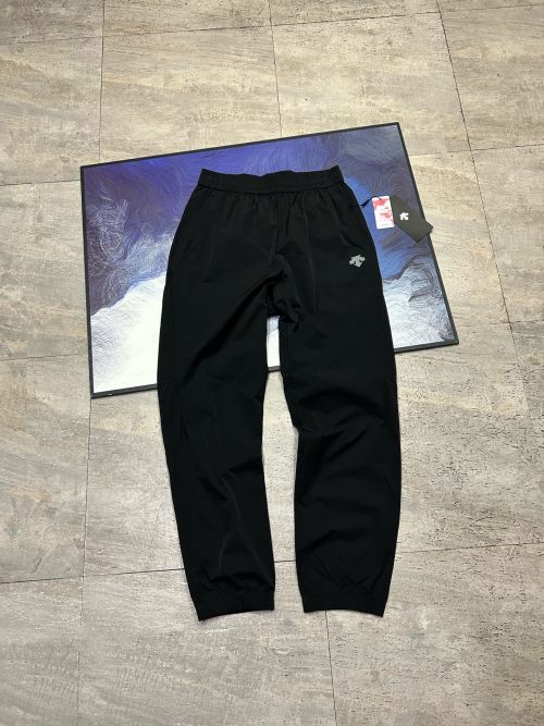 Descente Men's SCHEMATECH Cold Feel Quick-Dry Athletic Pants 1 Descente Men's SCHEMATECH Cold Feel Quick-Dry Athletic Pants