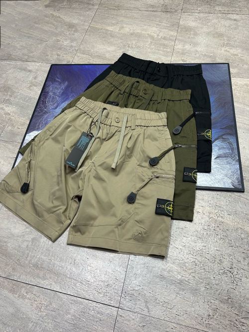 Stone Island Multi-Pocket Cargo Shorts, Stylish and Functional Design 1 Stone Island Multi-Pocket Cargo Shorts, Stylish and Functional Design
