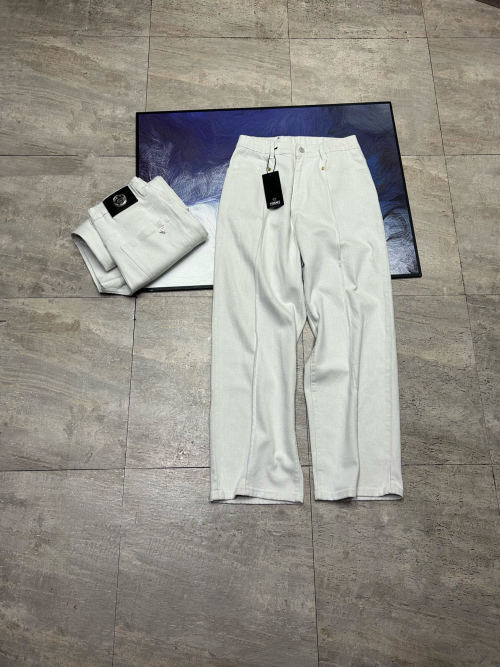 Versace Men's Straight Leg Jeans - Premium Denim, Comfortable & Stylish 1 Versace Men's Straight Leg Jeans - Premium Denim, Comfortable & Stylish