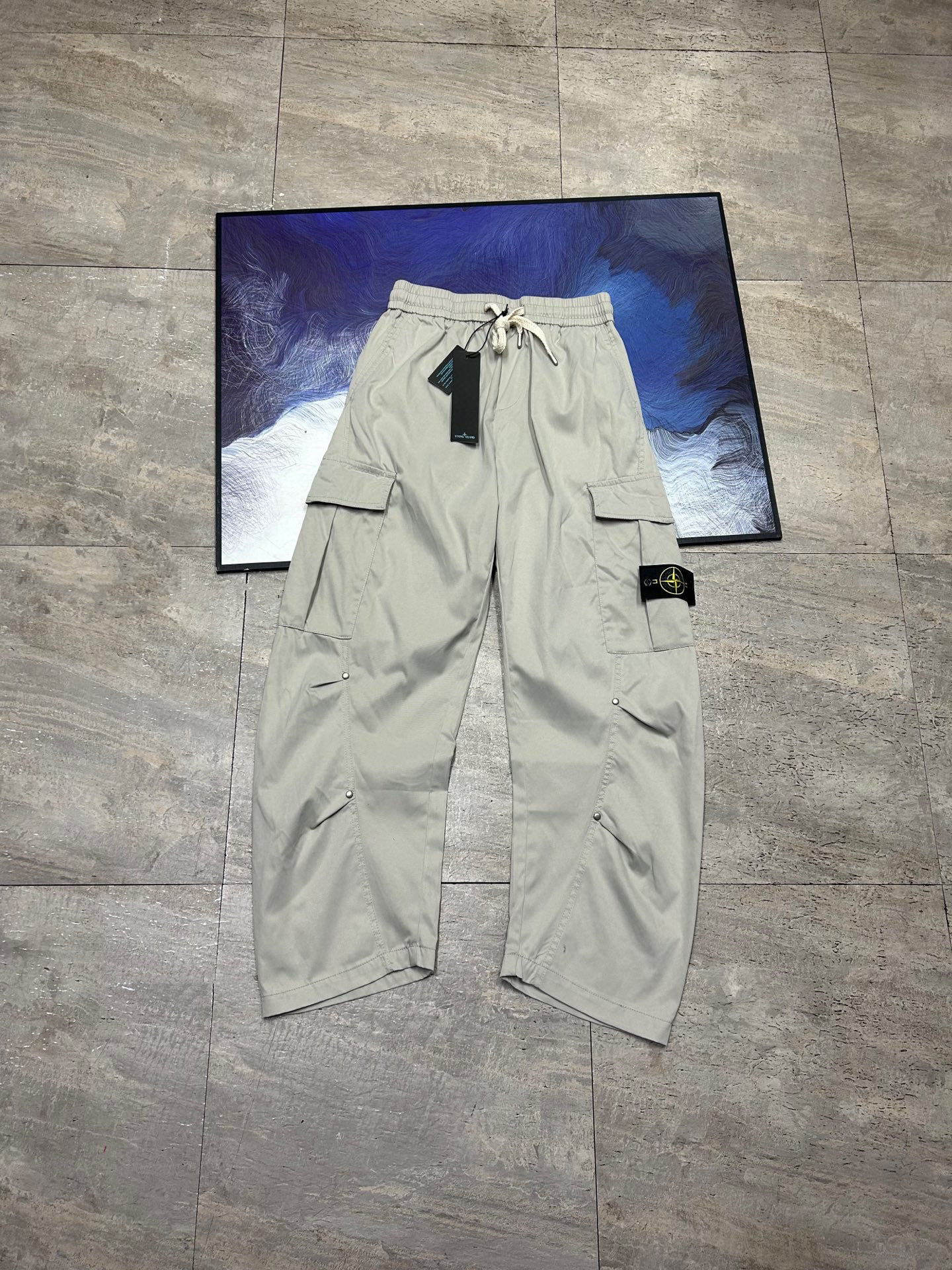 Stone Island Men's Curved Leg Cargo Pants - Slimming Fit, Windproof, Sun Protection