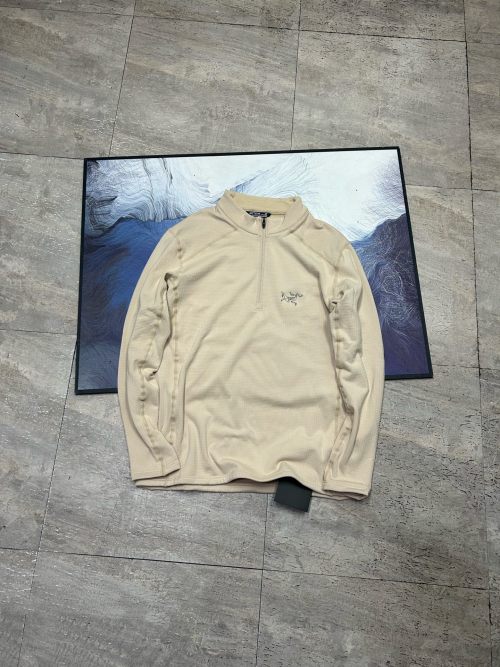 Arc'teryx Half-Zip Fleece Pullover - Lightweight, Comfortable, Versatile 1 Arc'teryx Half-Zip Fleece Pullover - Lightweight, Comfortable, Versatile