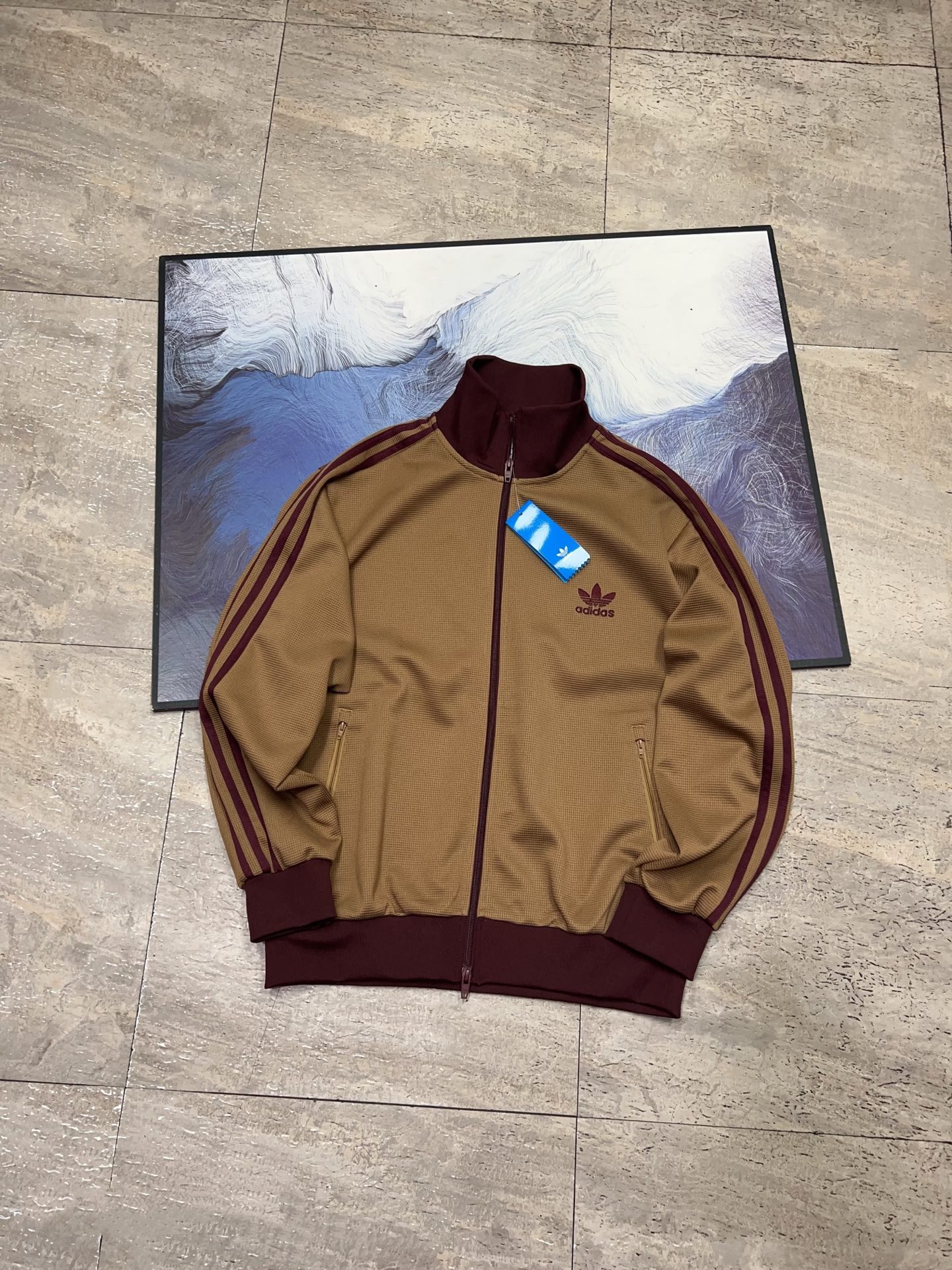 Alternative view of Jacket 03926