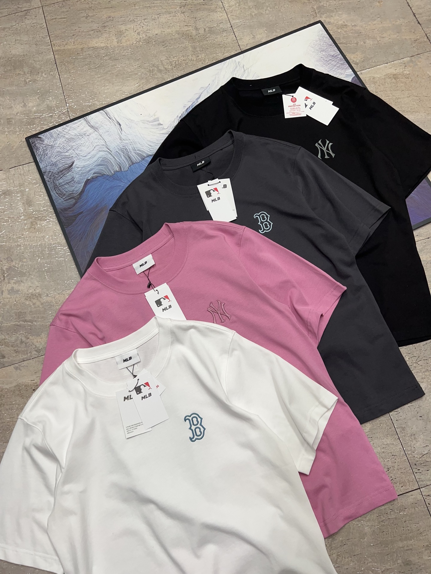Alternative view of T-Shirt 04322