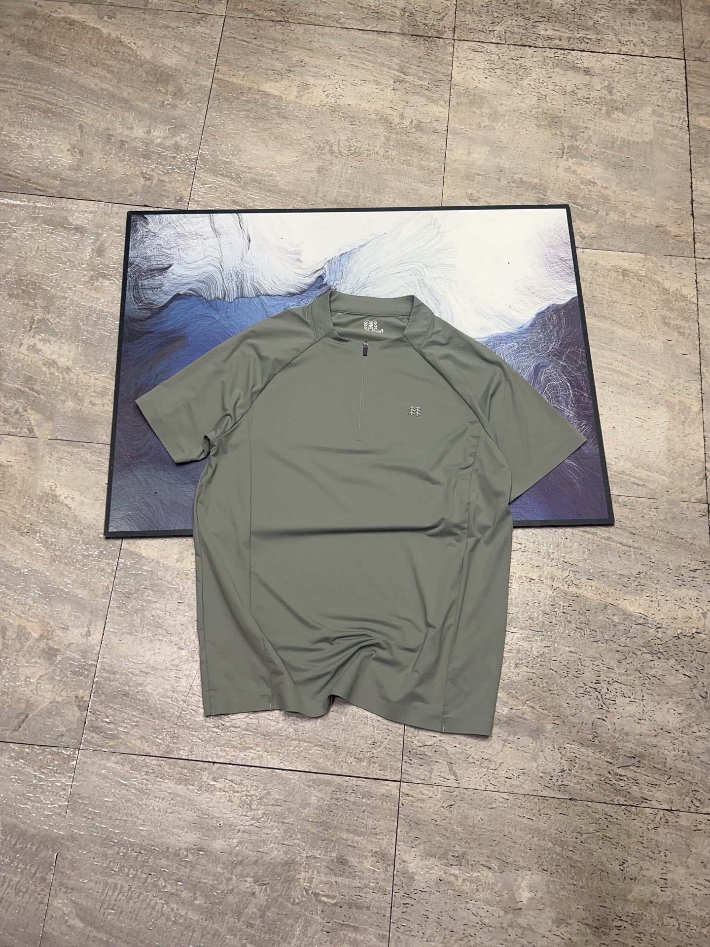 Alternative view of T-Shirt 02859
