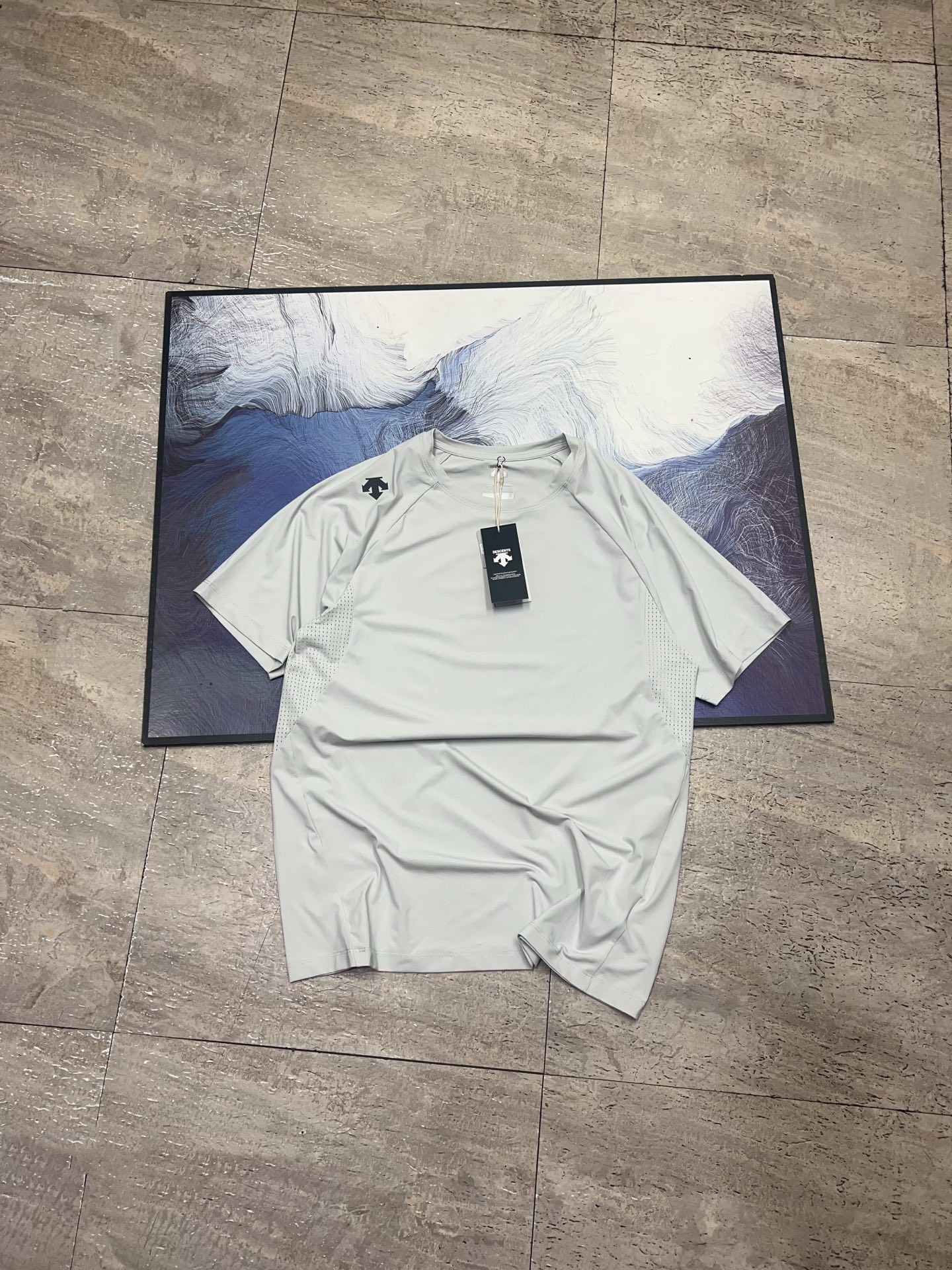 Alternative view of T-Shirt 02853