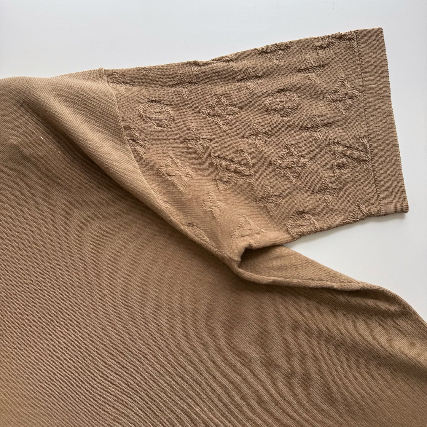 Louis Vuitton Brown Monogram Jacquard Crewneck Cotton T-Shirt - Relaxed Fit 6 i1746508980853 4882 0 5