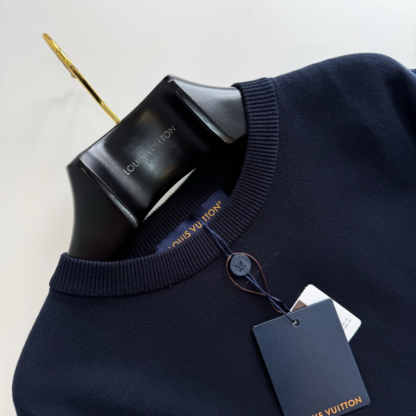 Louis Vuitton Men's Navy Crew Neck Short Sleeve T-Shirt Top Tee 5 i1746509032932 1948 0 4