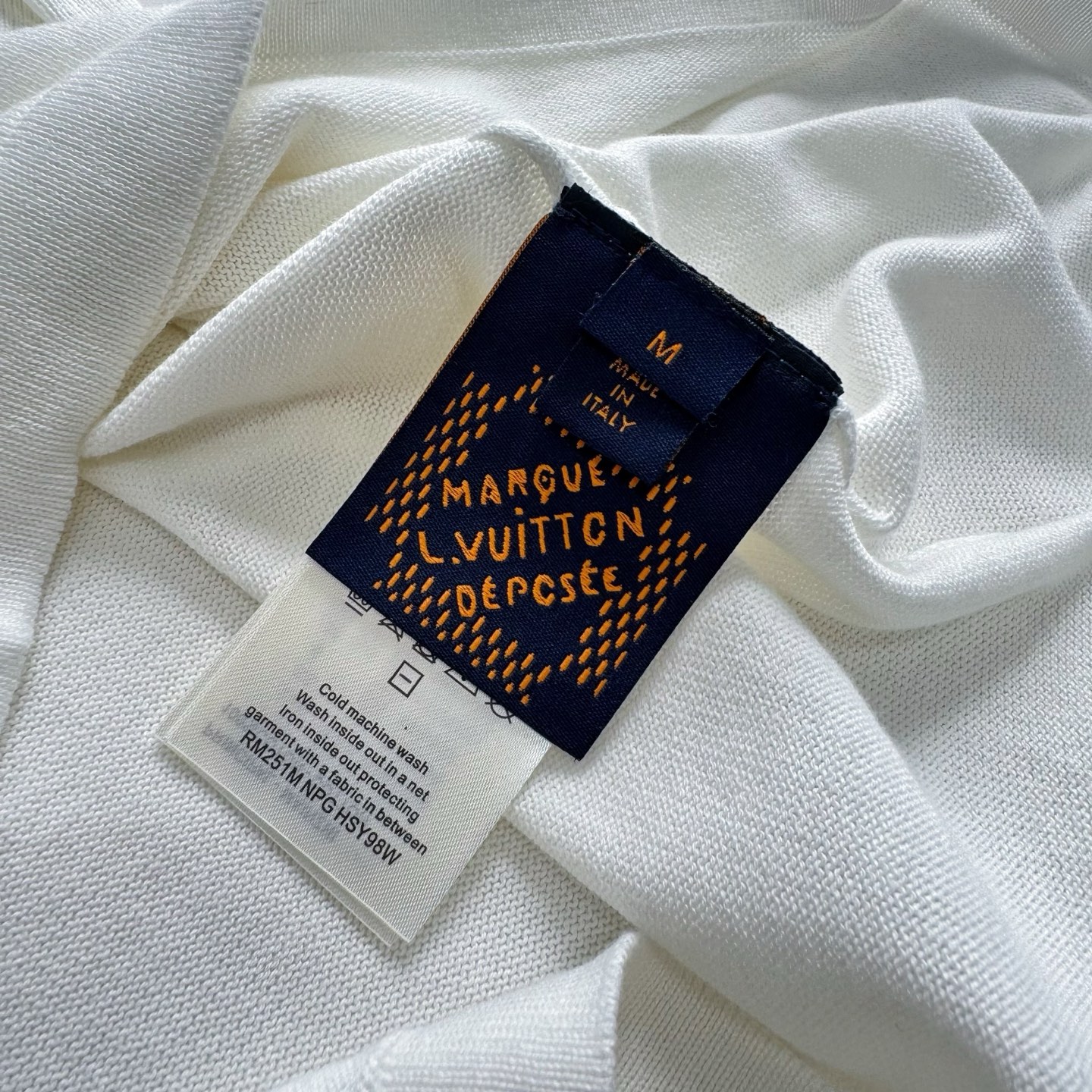 Louis Vuitton White Crew Neck T-Shirt with Monogram Detail - Luxury Tee 9 i1746509094022 7360 0 8