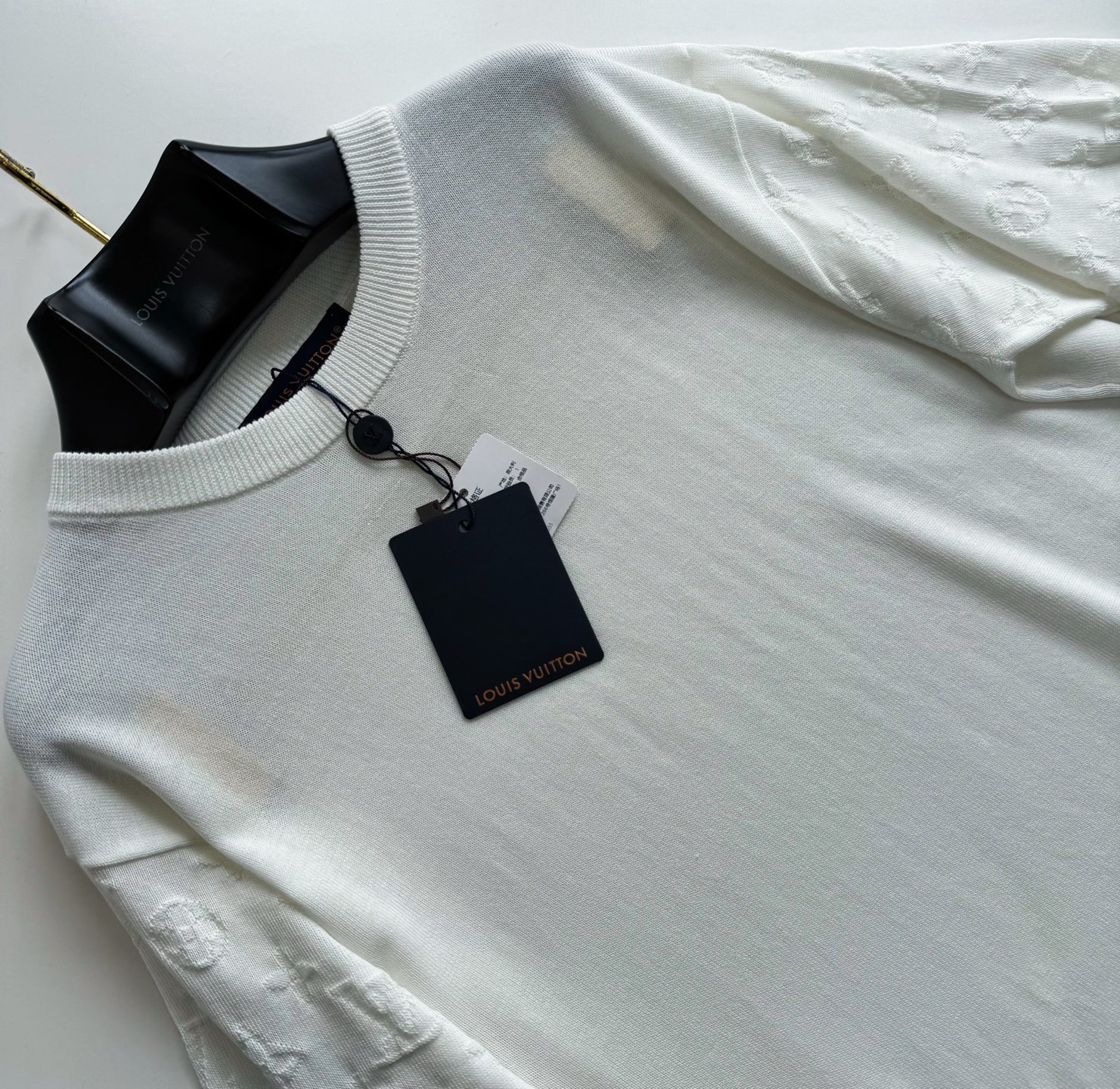 Louis Vuitton White Crew Neck T-Shirt with Monogram Detail - Luxury Tee 4 i1746509094916 1821 0 3