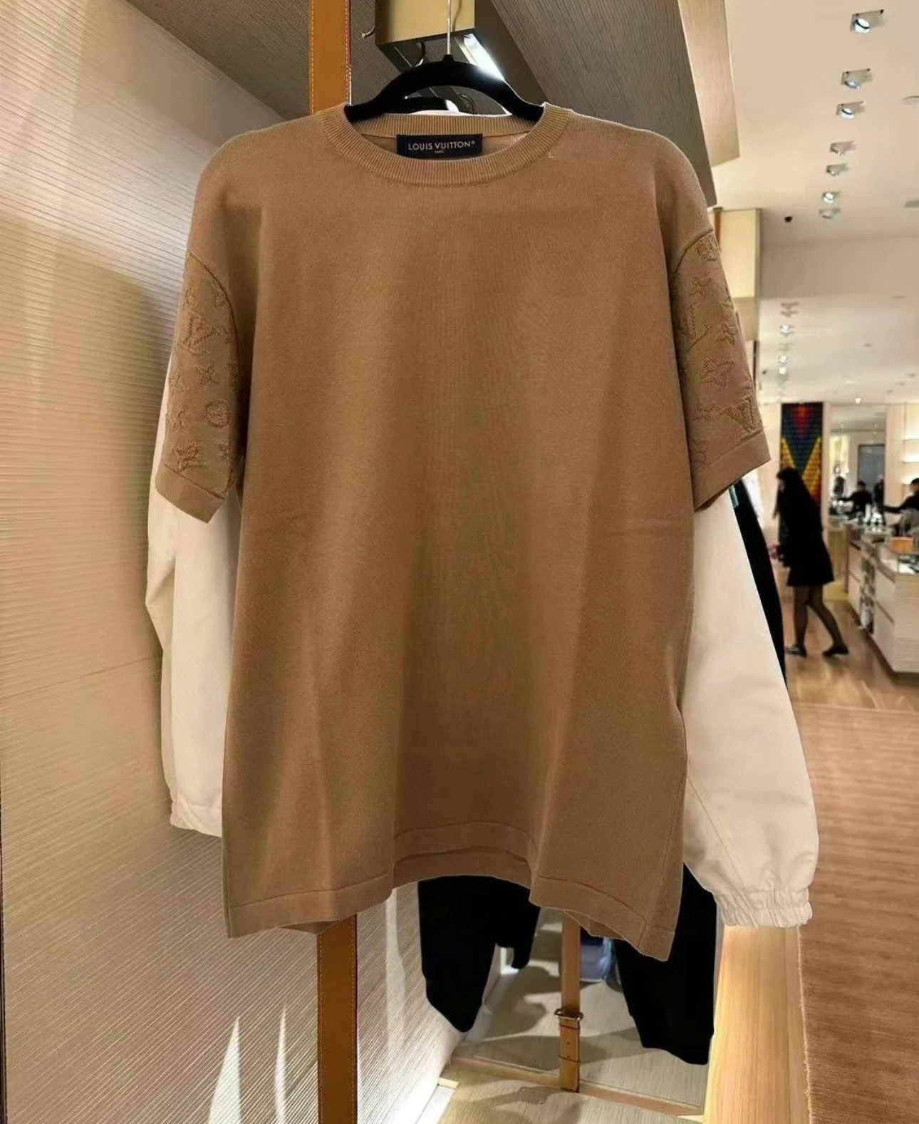 Louis Vuitton Crew Neck T-Shirt Short Sleeve Cotton Casual Tops Tees 6 i1746509142825 7099 0 4