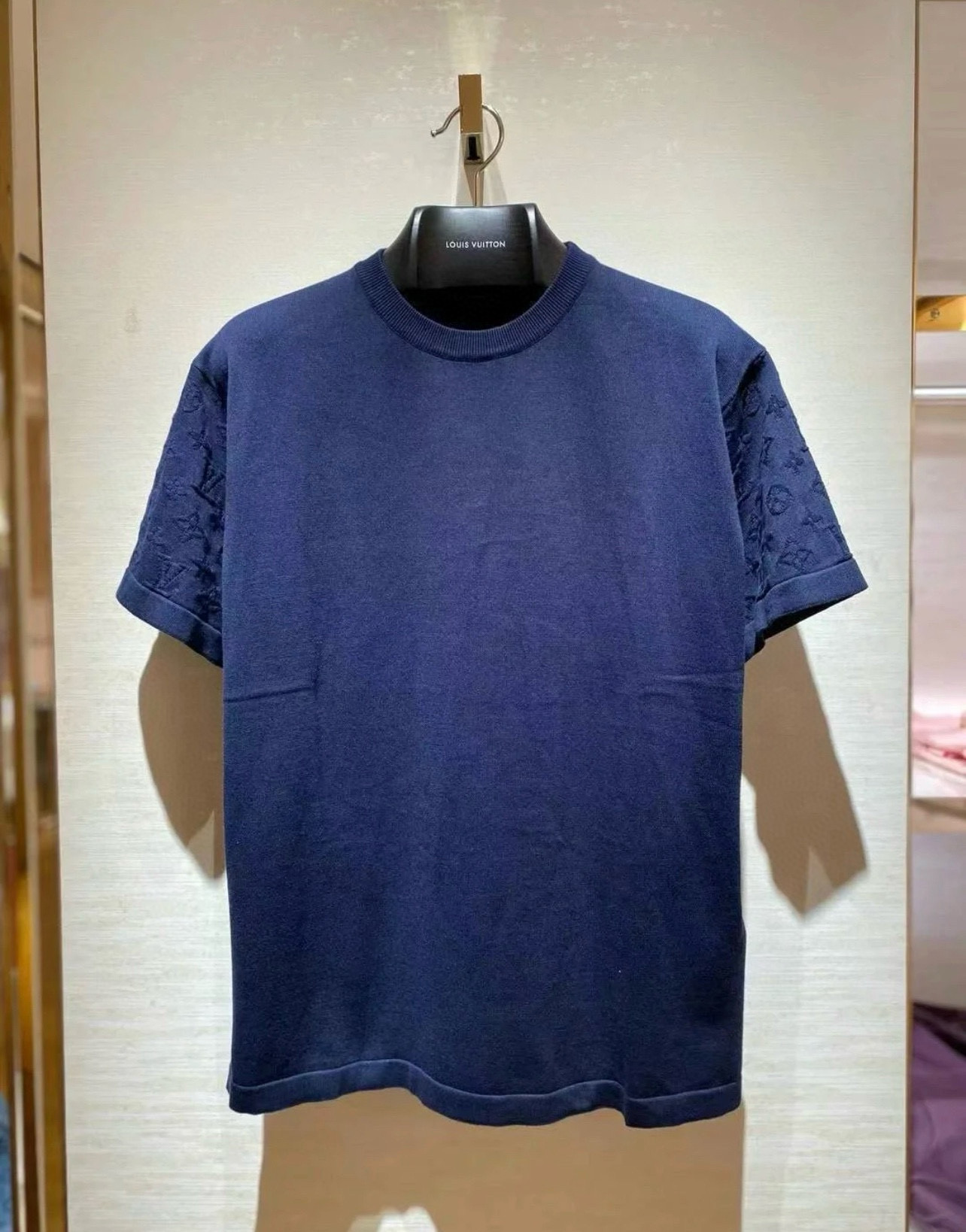 Louis Vuitton Crew Neck T-Shirt Short Sleeve Cotton Casual Tops Tees 5 i1746509142826 5141 0 3