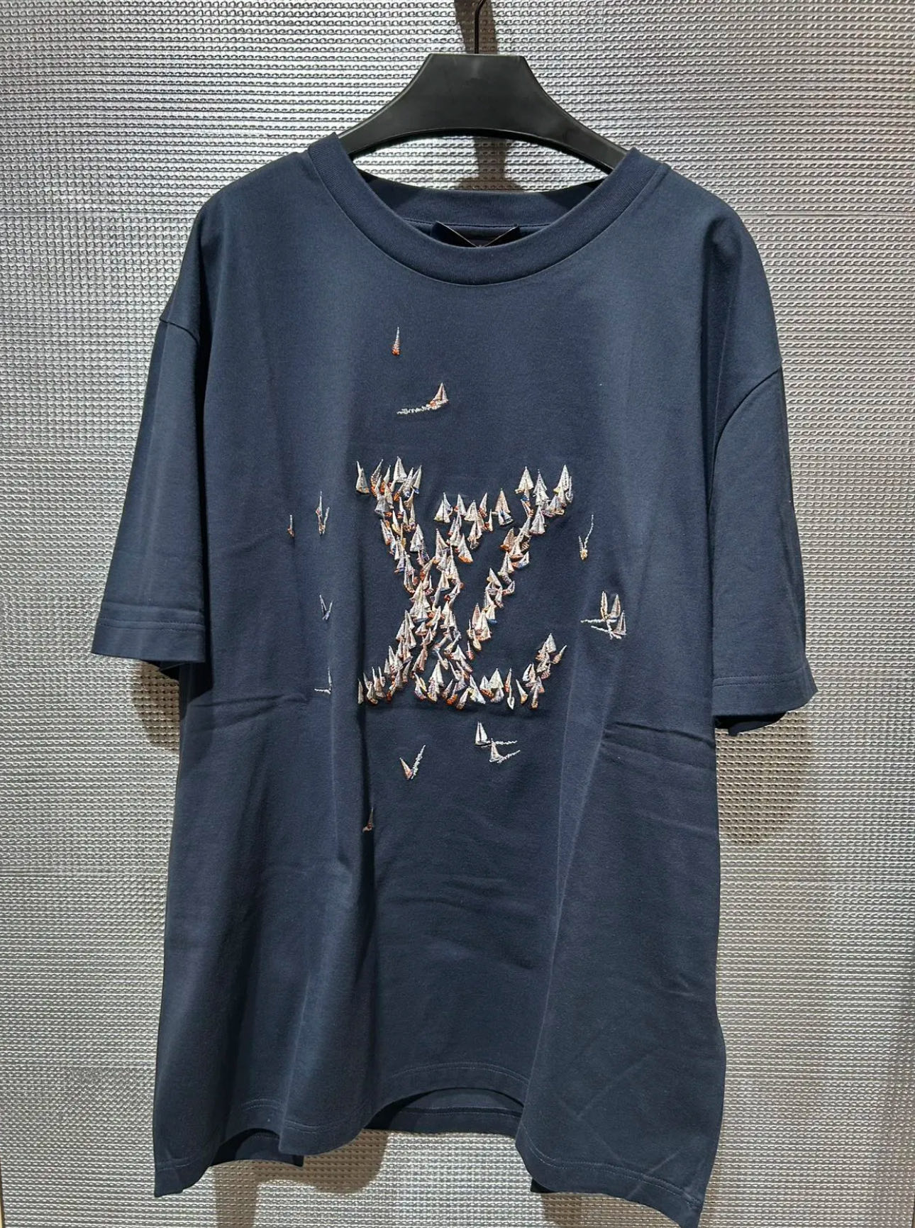 Louis Vuitton Men's Navy Crew Neck T-Shirt with Graphic Print - Modern Fit 3 i1746676459833 5844 0 0