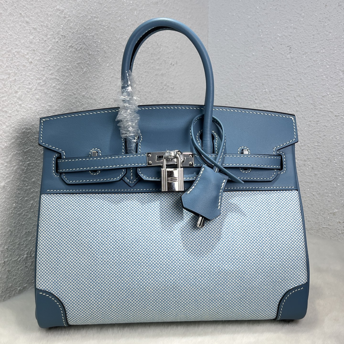 NO:699550,Birkin 25# denim blue Swift/Viking canvas, waxed thread semi-hand sewing, hand-made copper nails, all-steel hardware, silver buckle, in stock, Hermes, hermes, stuart weitzman, Hermes,19860909Birkin 25#牛仔蓝 Swift/Viking帆布 蜡线半手缝 手打铜钉 全钢五金 银扣 现货,爱马仕,hermes,stuart weitzman,Hermes,,Bag