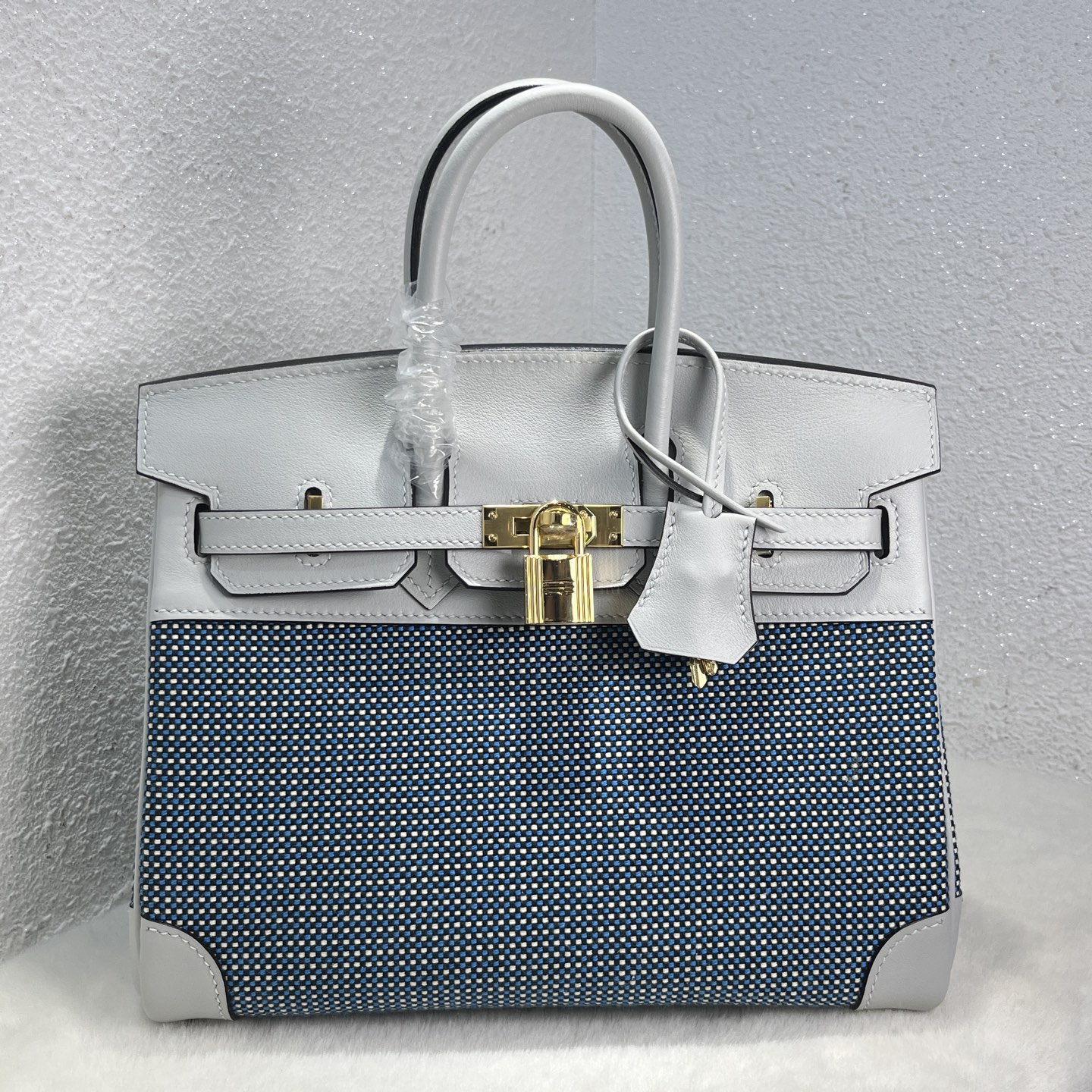 NO:699502,Birkin 25# Waffle Holy Grail Blue Swift/Viking canvas, waxed thread semi-hand sewing, hand-made copper nails, all-steel hardware, gold buckle, in stock, Hermes, hermes, stuart weitzman, Hermes,19860909Birkin 25#华夫格圣杯蓝 Swift/Viking帆布 蜡线半手缝 手打铜钉 全钢五金 金扣 现货,爱马仕,hermes,stuart weitzman,Hermes,,Bag