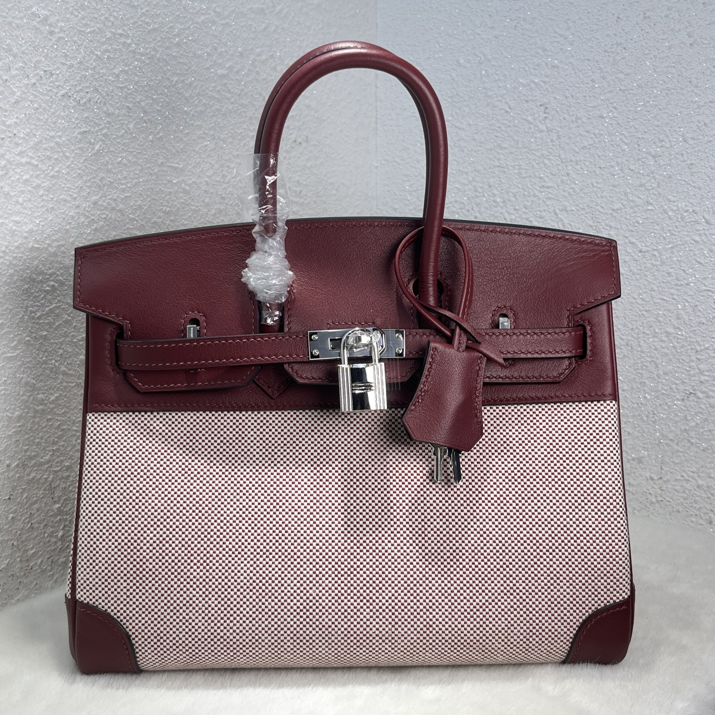 NO:699540,Birkin 25# Hermes red Swift/Viking canvas, waxed thread semi-hand sewing, hand-made copper nails, all-steel hardware, silver buckle, in stock, Hermes, hermes, stuart weitzman, Hermes,19860909Birkin 25#爱马仕红 Swift/Viking帆布 蜡线半手缝 手打铜钉 全钢五金 银扣 现货,爱马仕,hermes,stuart weitzman,Hermes,,Bag
