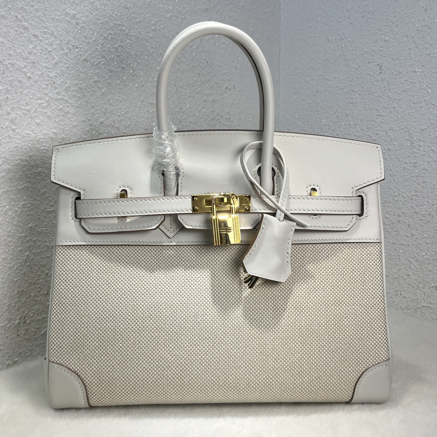 NO:699521,Birkin 25# new white Swift/Viking canvas, waxed thread semi-hand sewing, hand-made copper nails, all-steel hardware, gold buckle, in stock, Hermes, hermes, stuart weitzman, Hermes,19860909Birkin 25#新白色 Swift/Viking帆布 蜡线半手缝 手打铜钉 全钢五金 金扣 现货,爱马仕,hermes,stuart weitzman,Hermes,,Bag