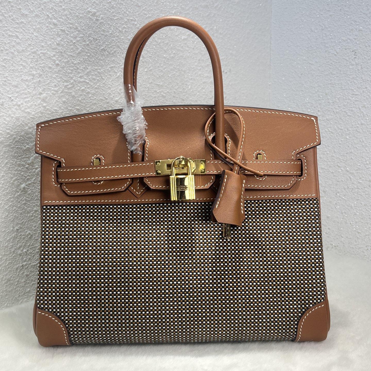 NO:699504,Birkin 25# golden brown waffle Swift/Viking canvas, waxed thread semi-hand sewing, hand-made copper nails, all-steel hardware, gold buckle, in stock, Hermes, hermes, stuart weitzman, Hermes,19860909Birkin 25#金棕色华夫格 Swift/Viking帆布 蜡线半手缝 手打铜钉 全钢五金 金扣 现货,爱马仕,hermes,stuart weitzman,Hermes,,Bag