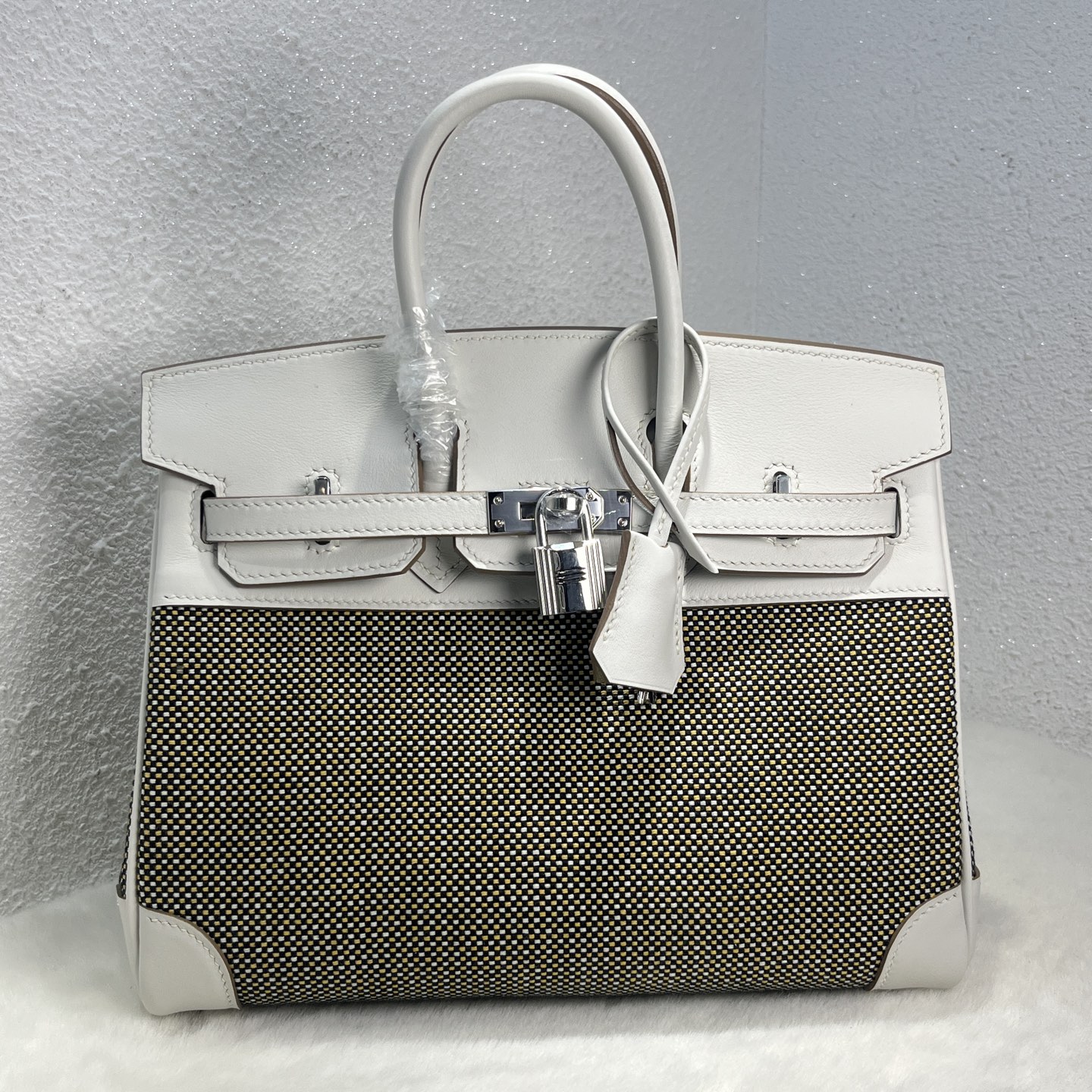 NO:699508,Birkin 25# new white waffle Swift/Viking canvas, waxed thread semi-hand sewing, hand-made copper nails, all-steel hardware, silver buckle, in stock, Hermes, hermes, stuart weitzman, Hermes,19860909Birkin 25#新白色华夫格 Swift/Viking帆布 蜡线半手缝 手打铜钉 全钢五金 银扣 现货,爱马仕,hermes,stuart weitzman,Hermes,,Bag