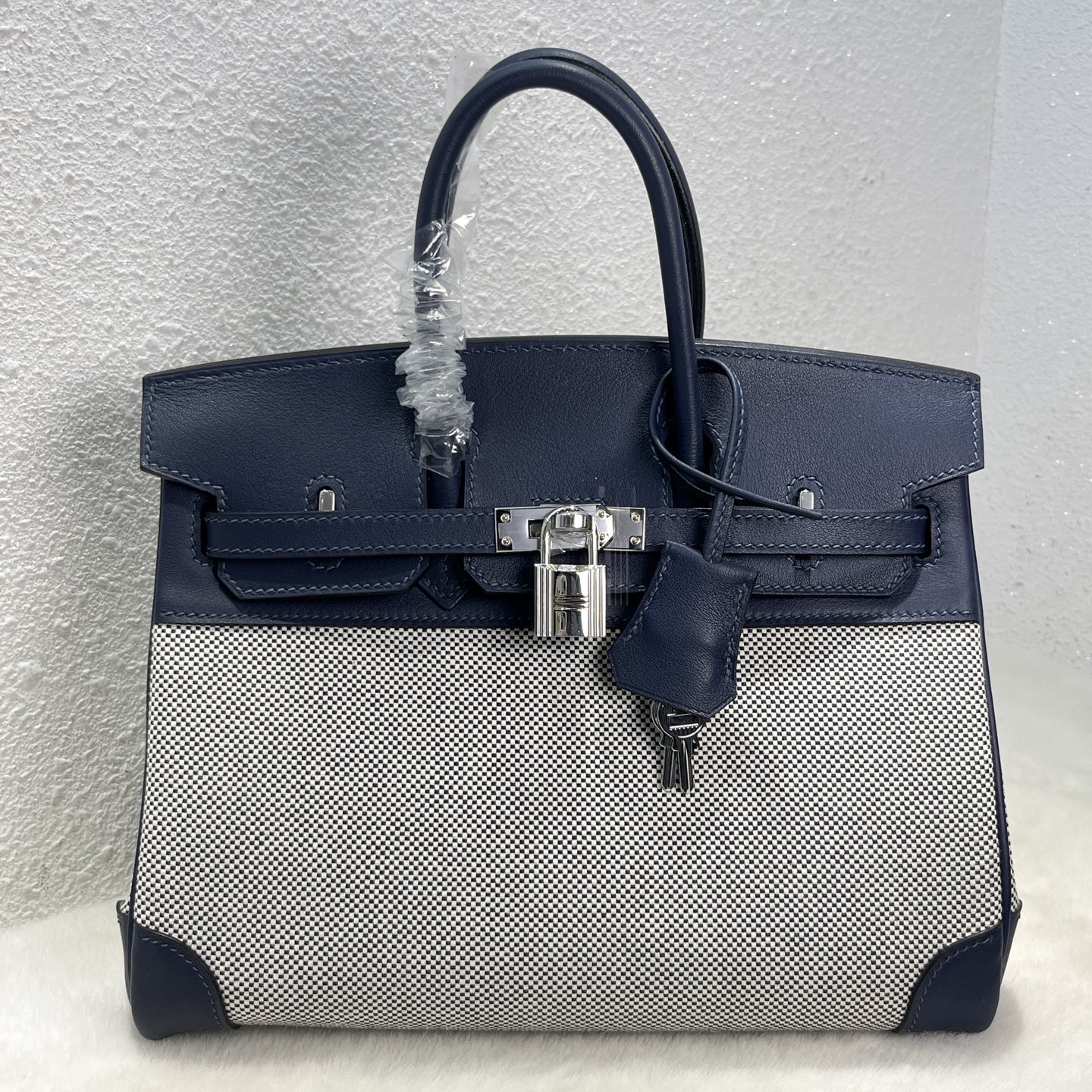 NO:699520,Birkin 25# midnight blue Swift/Viking canvas, waxed thread semi-hand sewing, hand-made copper nails, all-steel hardware, silver buckle, in stock, Hermes, hermes, stuart weitzman, Hermes,19860909Birkin 25#午夜蓝 Swift/Viking帆布 蜡线半手缝 手打铜钉 全钢五金 银扣 现货,爱马仕,hermes,stuart weitzman,Hermes,,Bag