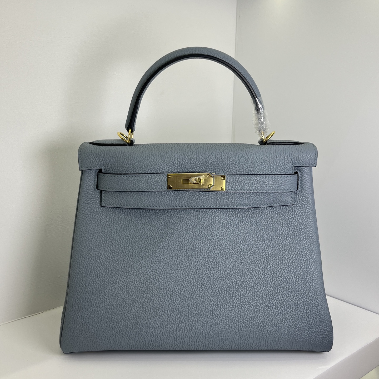 NO:699674,Kelly Kelly 25/28cm Original imported Togo leather [linen blue] gold buckle counter synchronization handmade wax thread sewing pure steel hardware in stock, Hermes, Hermes,19860909Kelly 凯莉 25/28cm 原厂进口Togo皮【亚麻蓝】金扣 专柜同步 手工蜡线缝制 纯钢五金 现货,爱马仕,hermes,Hermes,,Bag