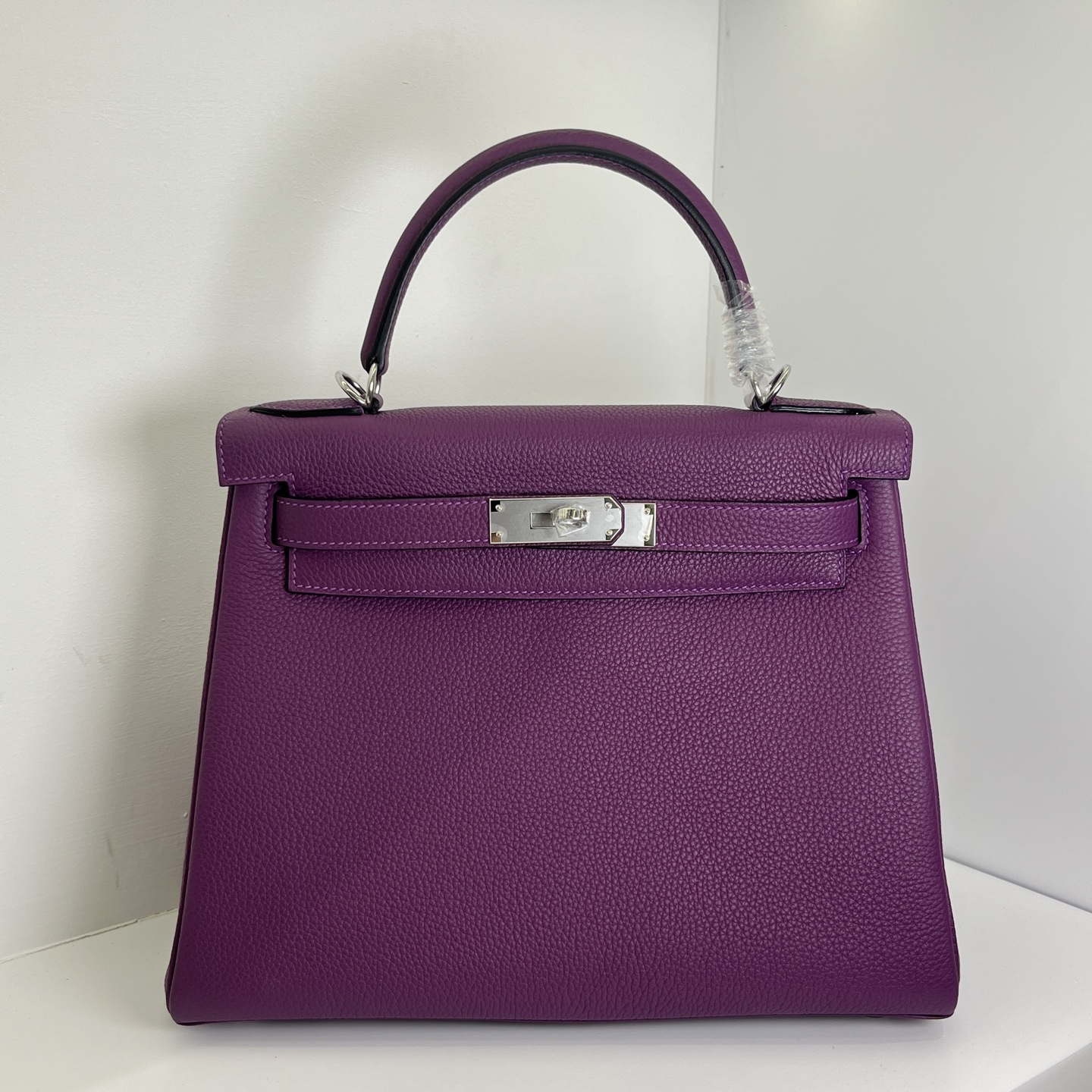 NO:699677,Kelly Kelly 25/28cm original imported Togo leather [sea anemone purple] silver buckle counter synchronization handmade wax thread sewing pure steel hardware in stock, Hermes, Hermes,19860909Kelly 凯莉 25/28cm 原厂进口Togo皮【海葵紫】银扣 专柜同步 手工蜡线缝制 纯钢五金 现货,爱马仕,hermes,Hermes,,Bag