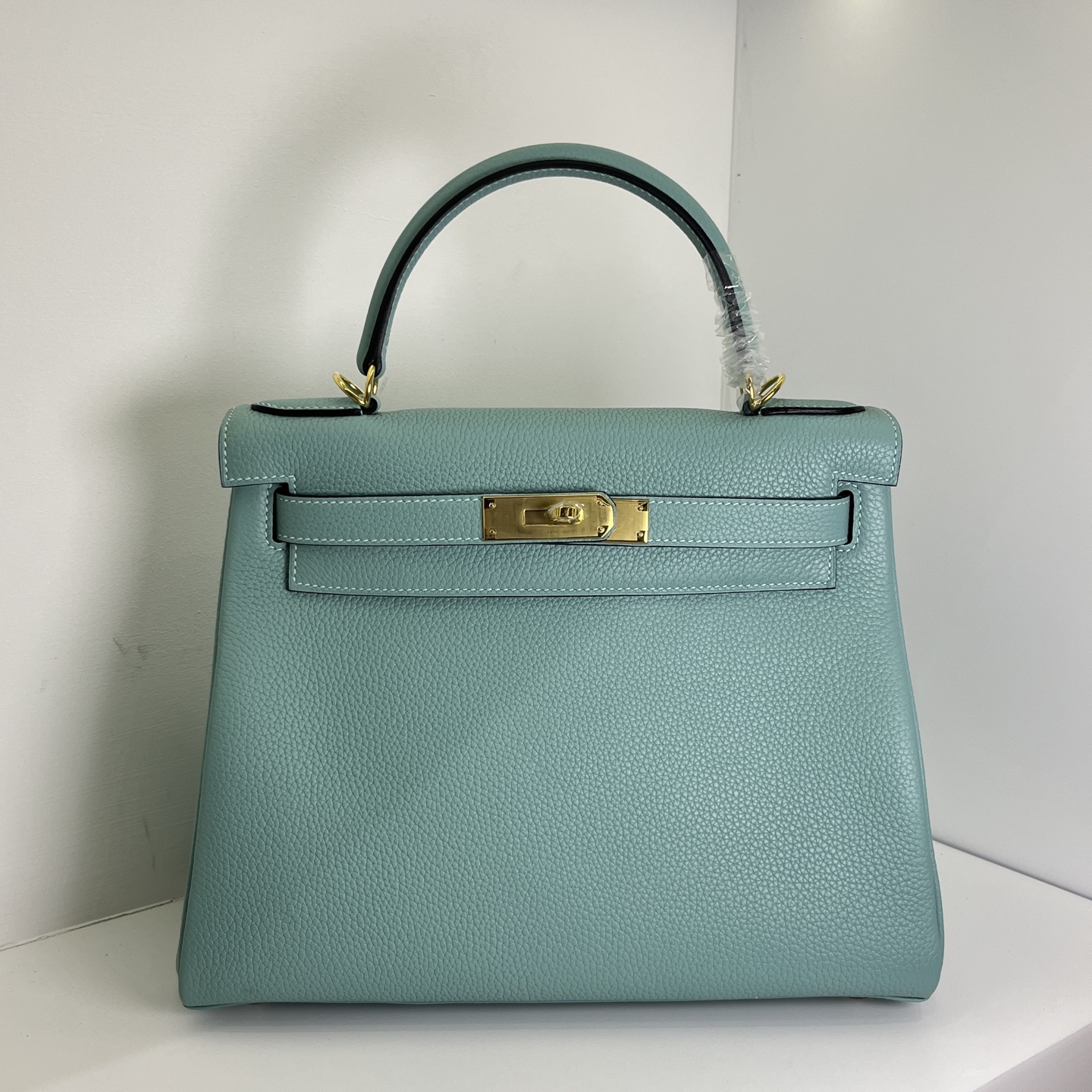 NO:699662,Kelly Kelly 25/28cm original imported Togo leather [macaron blue] gold buckle counter synchronization handmade wax thread sewing pure steel hardware in stock, Hermes, Hermes,19860909Kelly 凯莉 25/28cm 原厂进口Togo皮【马卡龙蓝】金扣 专柜同步 手工蜡线缝制 纯钢五金 现货,爱马仕,hermes,Hermes,,Bag