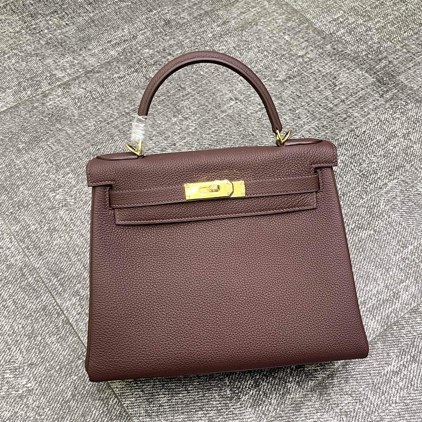NO:699658,Kelly Kelly 25/28cm Original imported Togo leather [Havana color] gold buckle, counter synchronization, handmade wax thread sewing, pure steel hardware, in stock, Hermes, Hermes,19860909Kelly 凯莉 25/28cm 原厂进口Togo皮【哈瓦那色】金扣 专柜同步 手工蜡线缝制 纯钢五金 现货,爱马仕,hermes,Hermes,,Bag