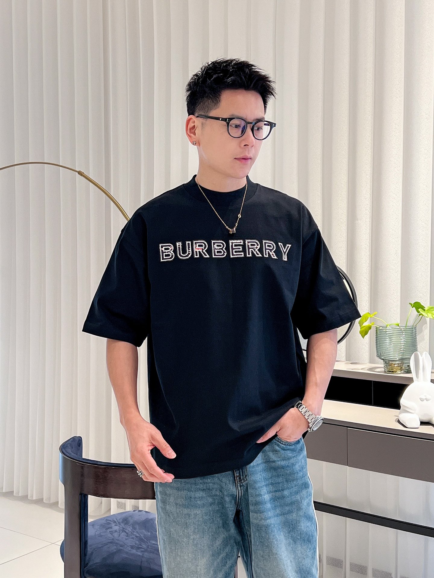 Burberry Spiegelqualität
 Kleidung T-Shirt Top 1: 1 Replikat
 Schwarz Weiß Männer Baumwolle Vintage Kurzarm