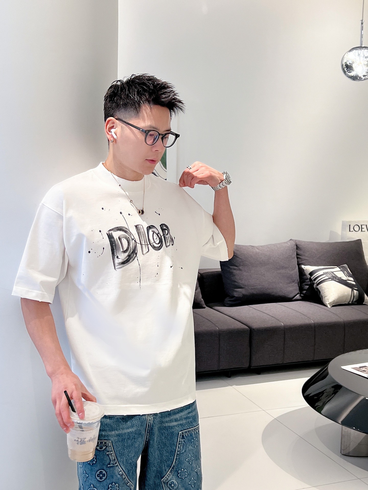 迪奥Dior2024ss新工艺logo微阔版圆领男士短袖T恤新季新推系列将标识巧妙融入设计塑就一系列充满