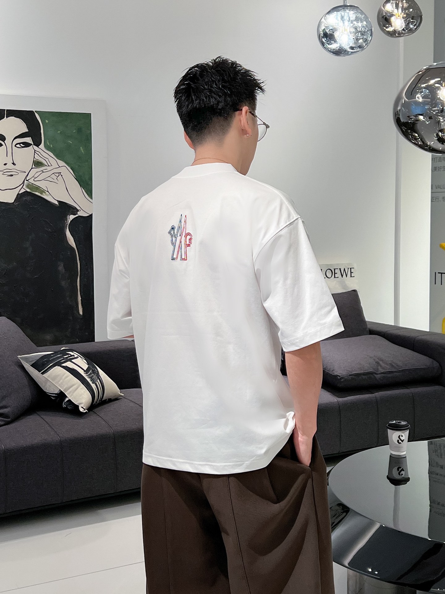蒙口Moncler2024ss新工艺logo微阔版圆领男士短袖T恤新季新推系列将标识巧妙融入设计塑就一系