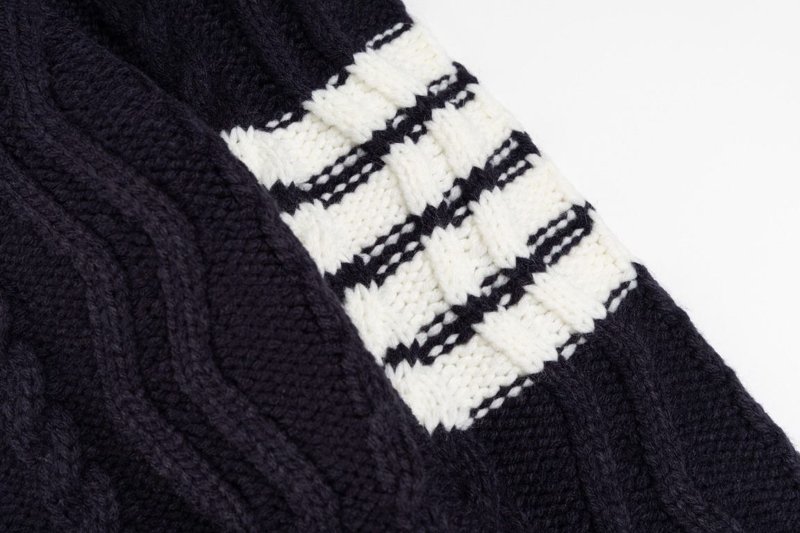 Cashmere Handbag with TBB-Shaped Round Collar Sweater: Customizable, Unisex, Various Sizes - 图片 6