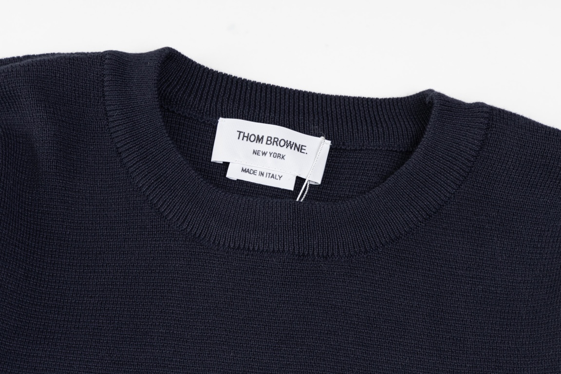Cashmere Handbags with T-B Classic Crotch Sweater in Picture Color, Gender-Neutral. - 图片 5